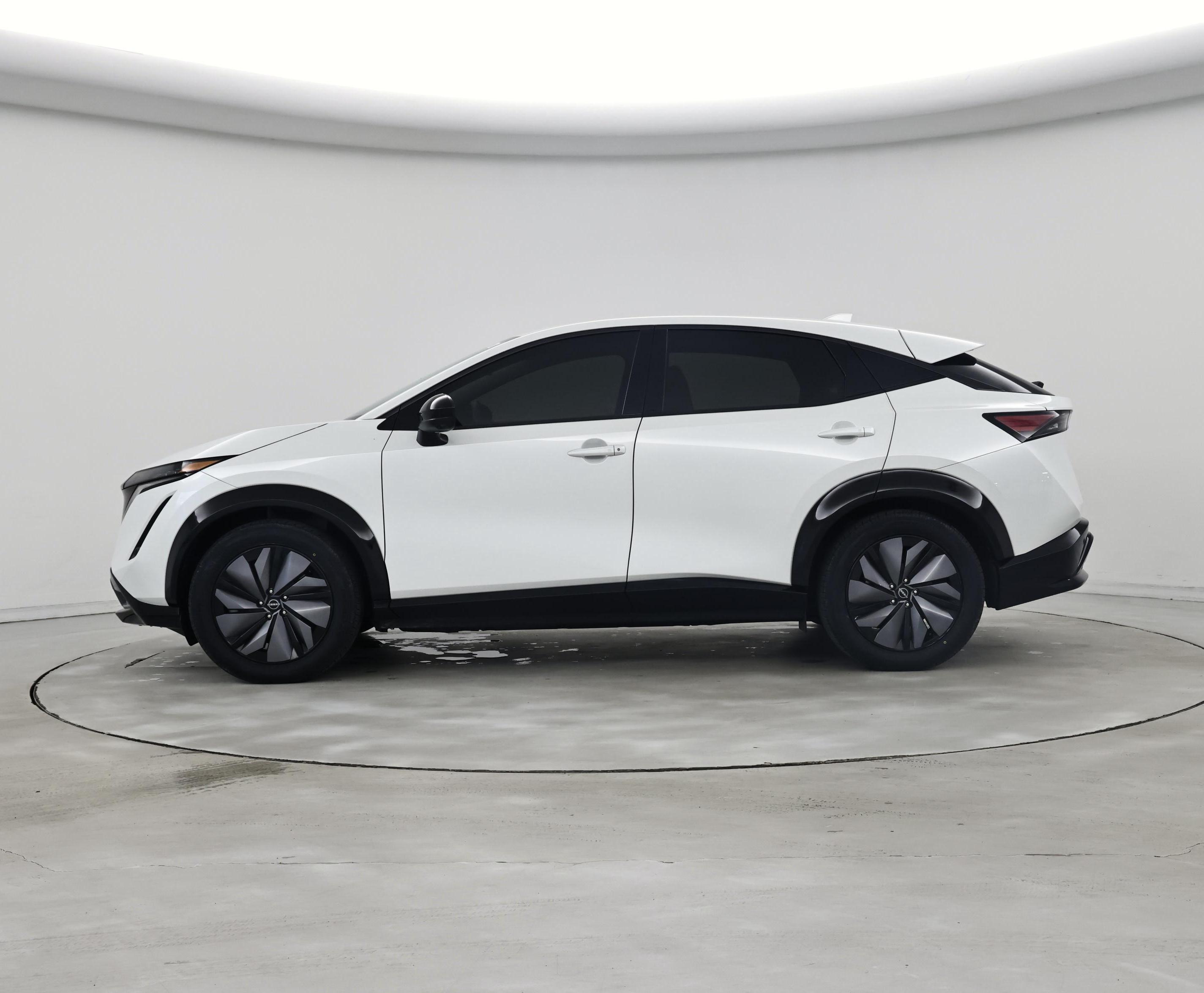 Thumbnail: 2023 Nissan Ariya - 3