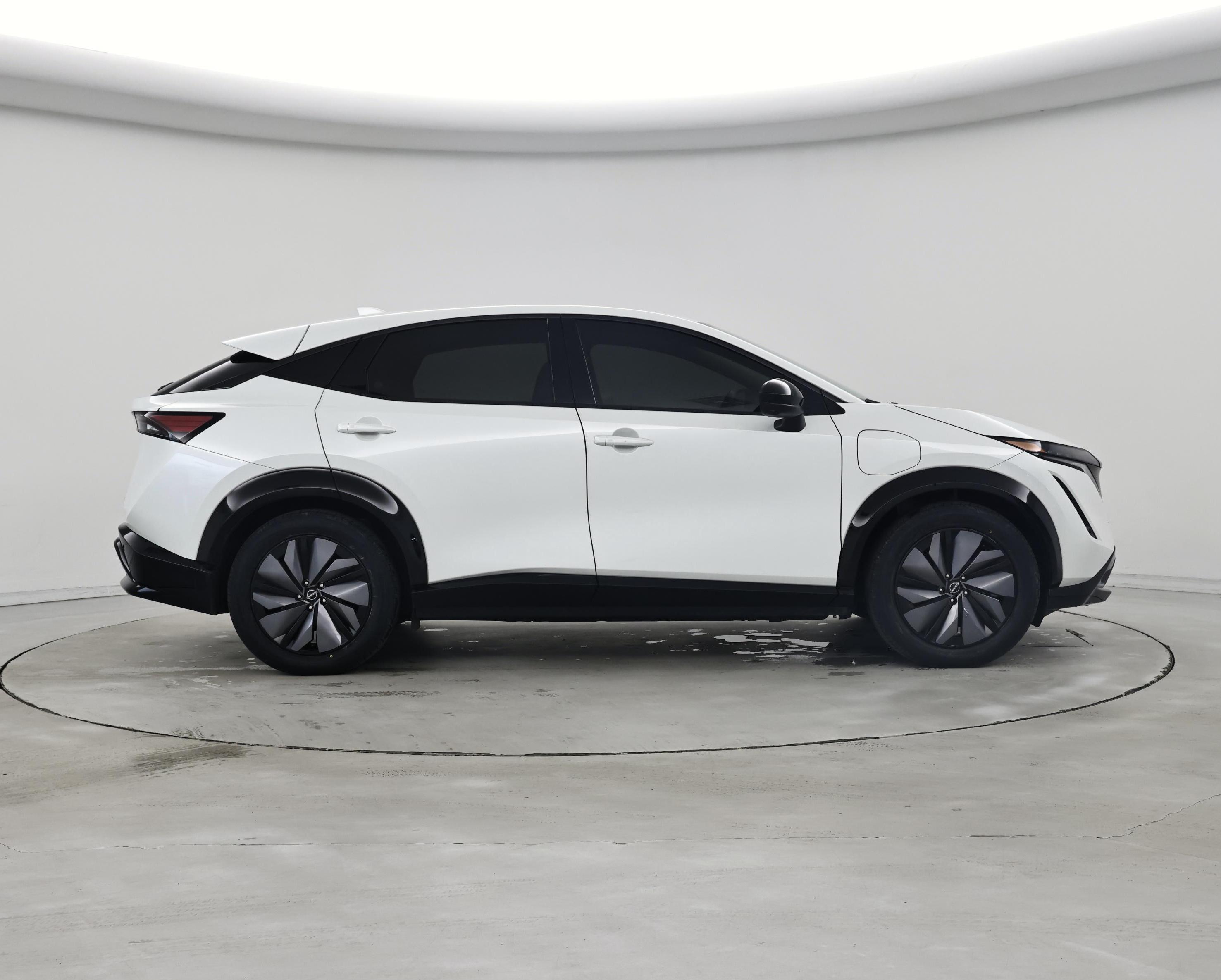 Thumbnail: 2023 Nissan Ariya - 7