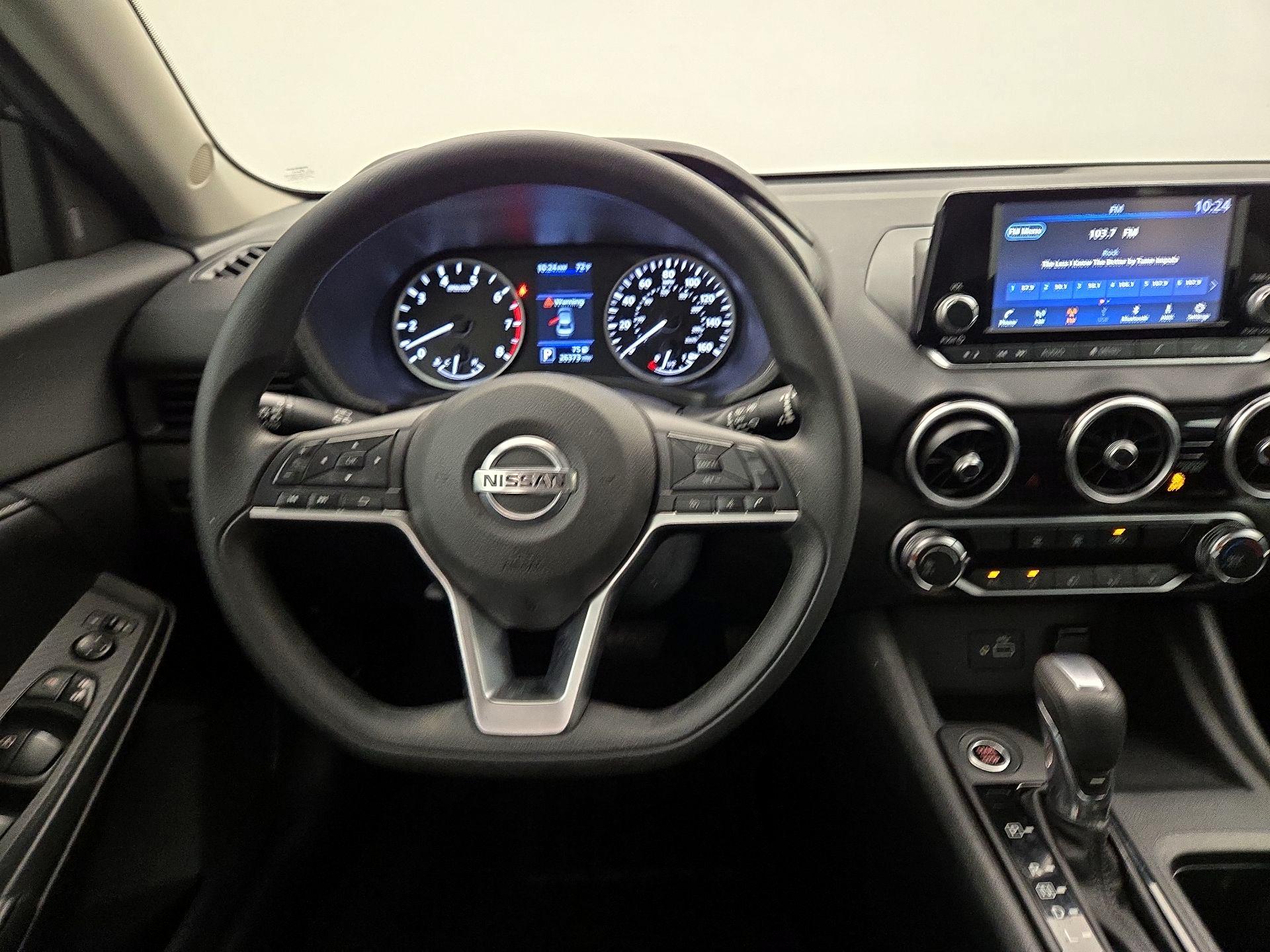 Thumbnail: 2022 Nissan Sentra - 10