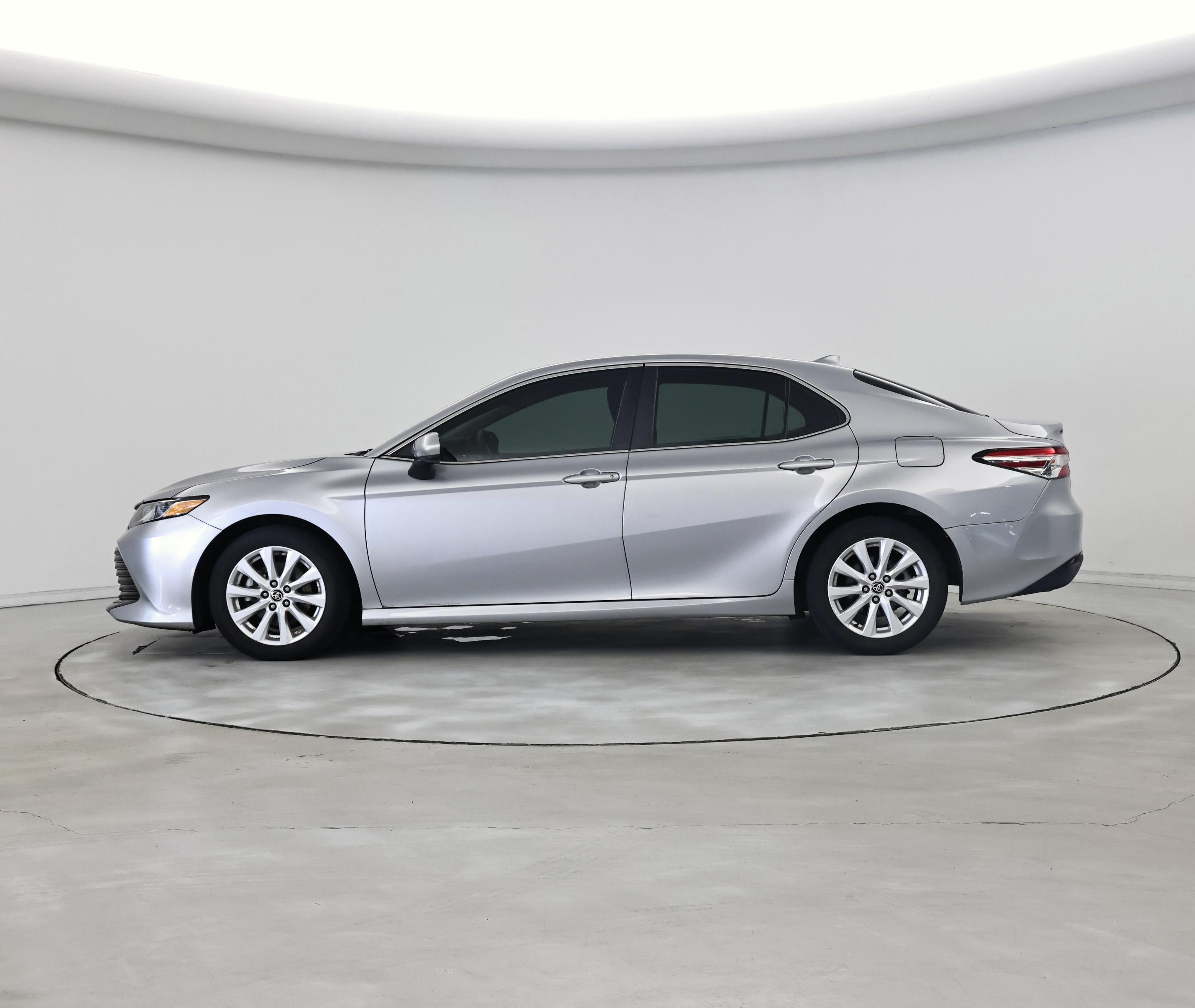 Thumbnail: 2020 Toyota Camry - 3