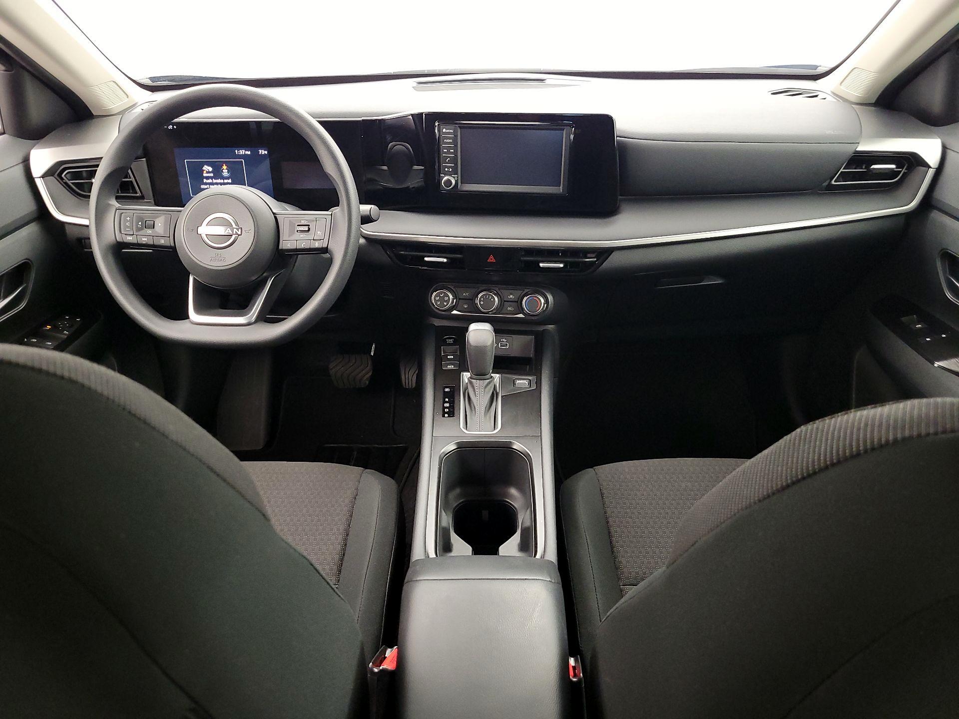 Thumbnail: 2025 Nissan Kicks - 9