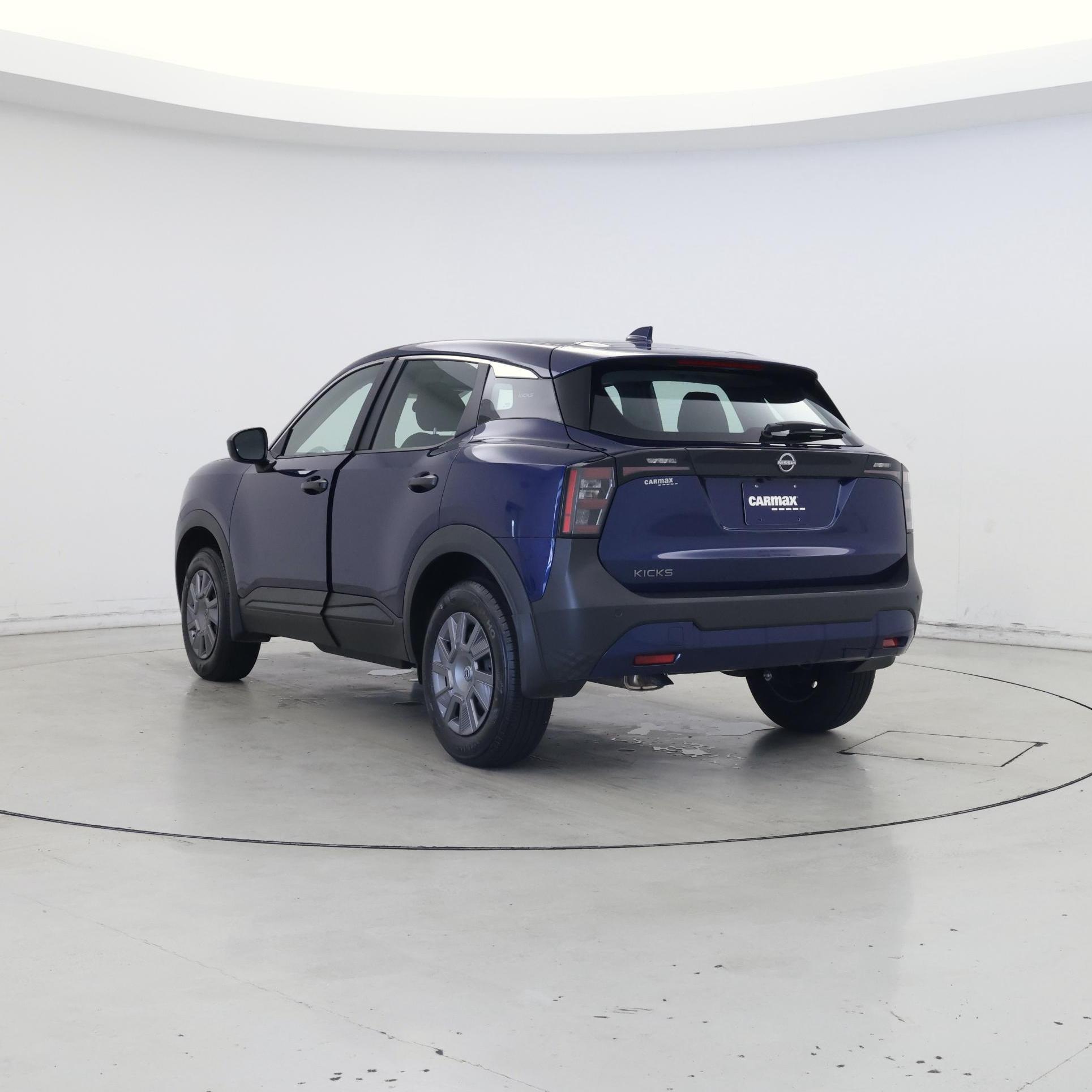 Thumbnail: 2025 Nissan Kicks - 2