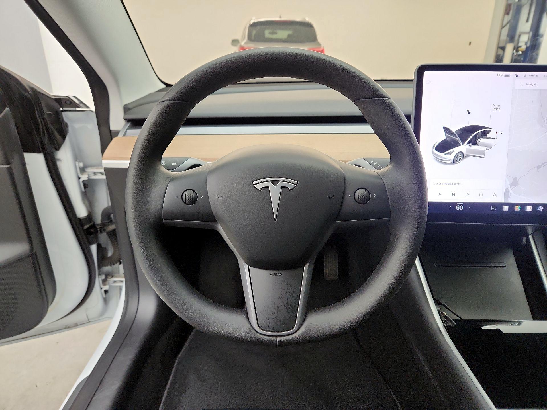 Thumbnail: 2020 Tesla Model 3 - 10