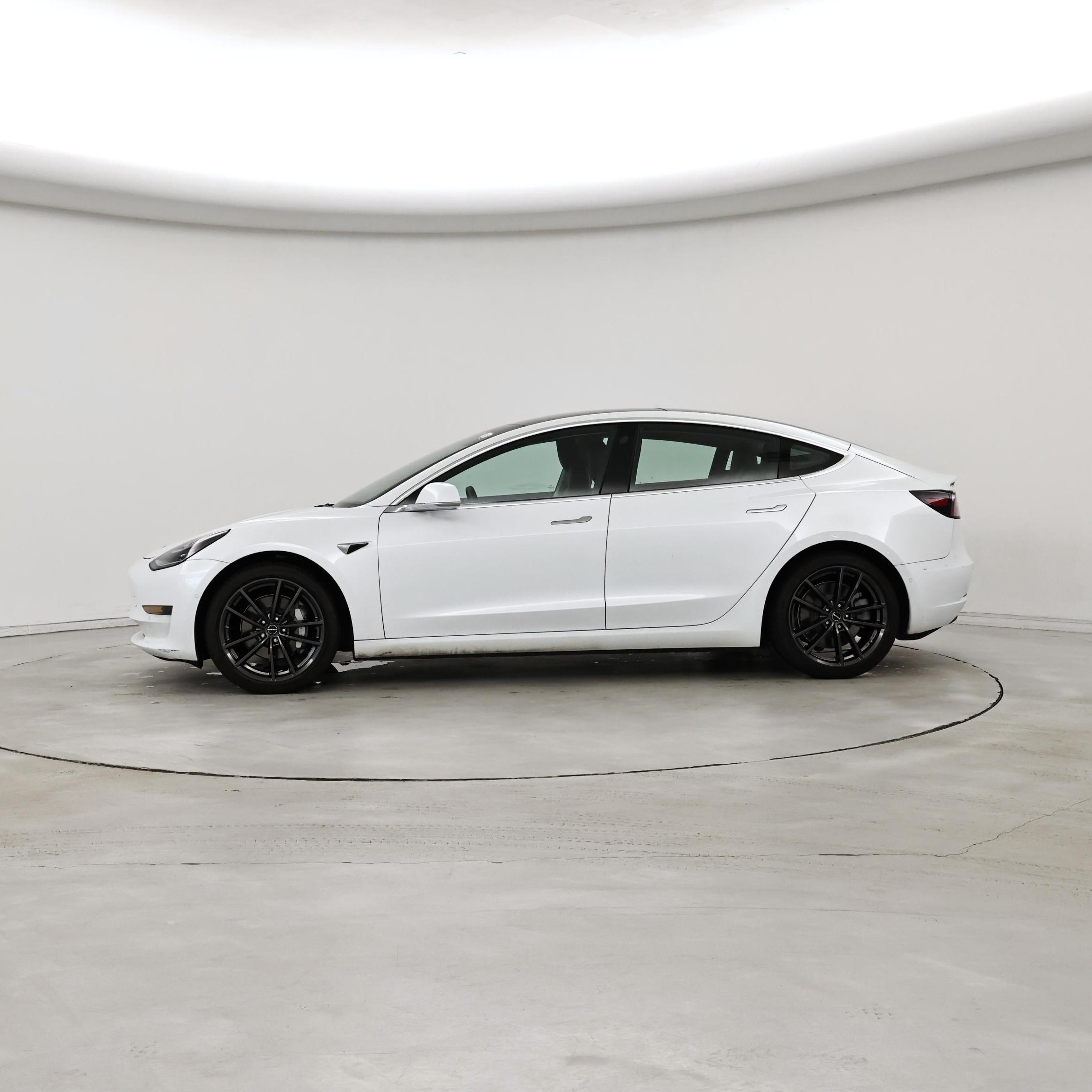 Thumbnail: 2020 Tesla Model 3 - 3