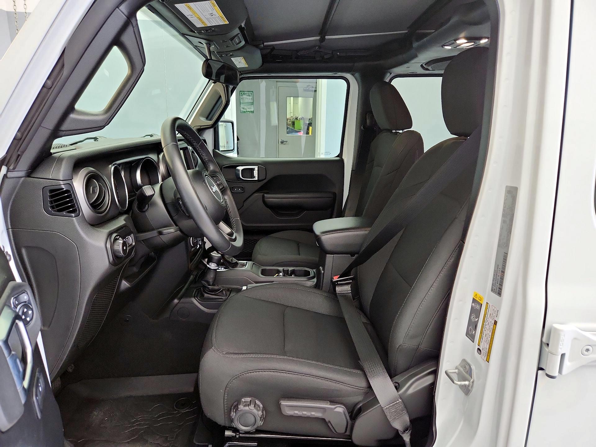 Thumbnail: 2021 Jeep Wrangler - 11