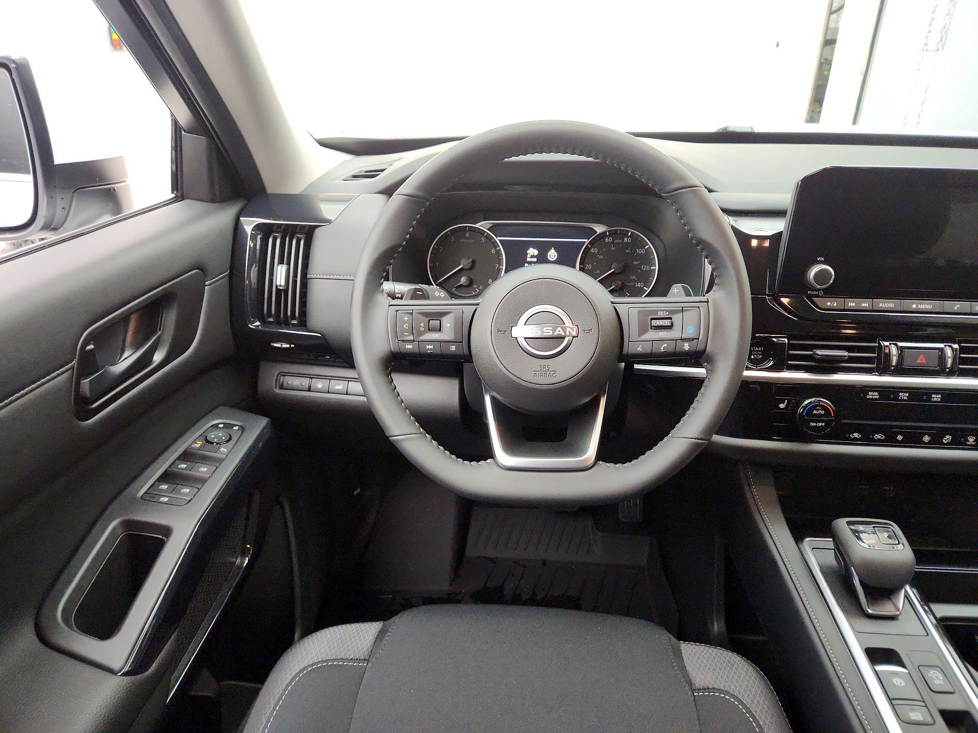 Thumbnail: 2025 Nissan Pathfinder - 10