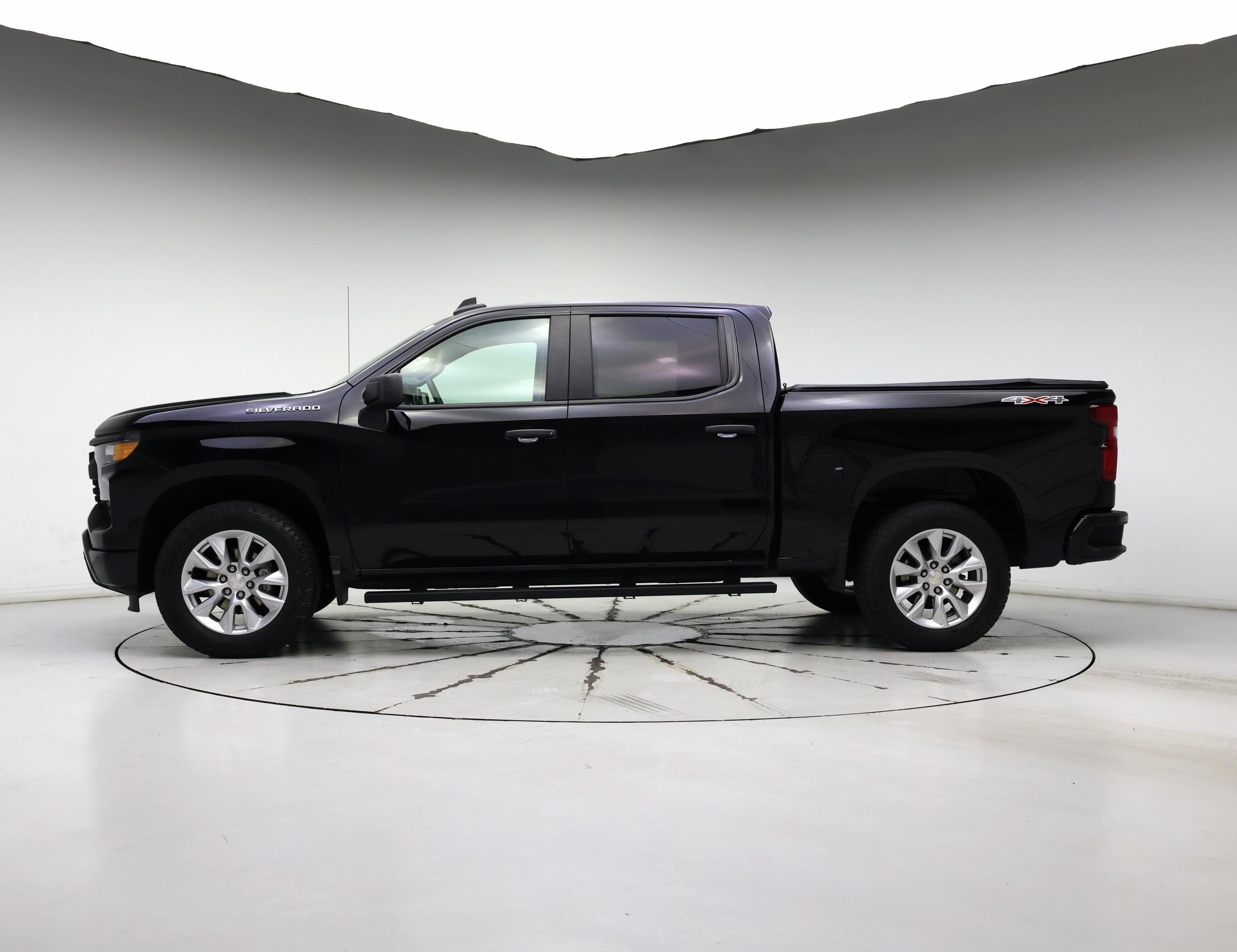 Thumbnail: 2022 Chevrolet Silverado 1500 - 3