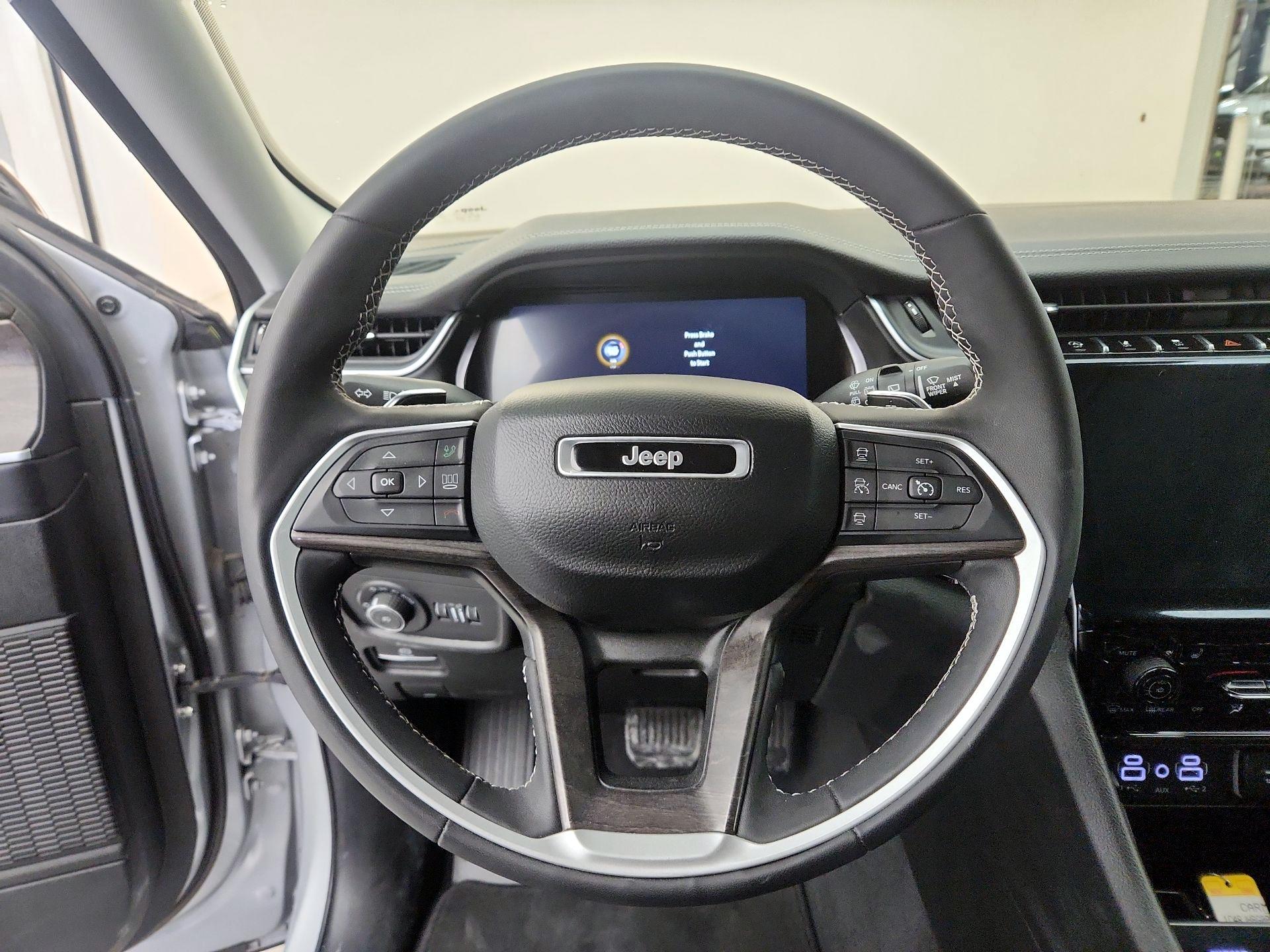 Thumbnail: 2023 Jeep Grand Cherokee - 10