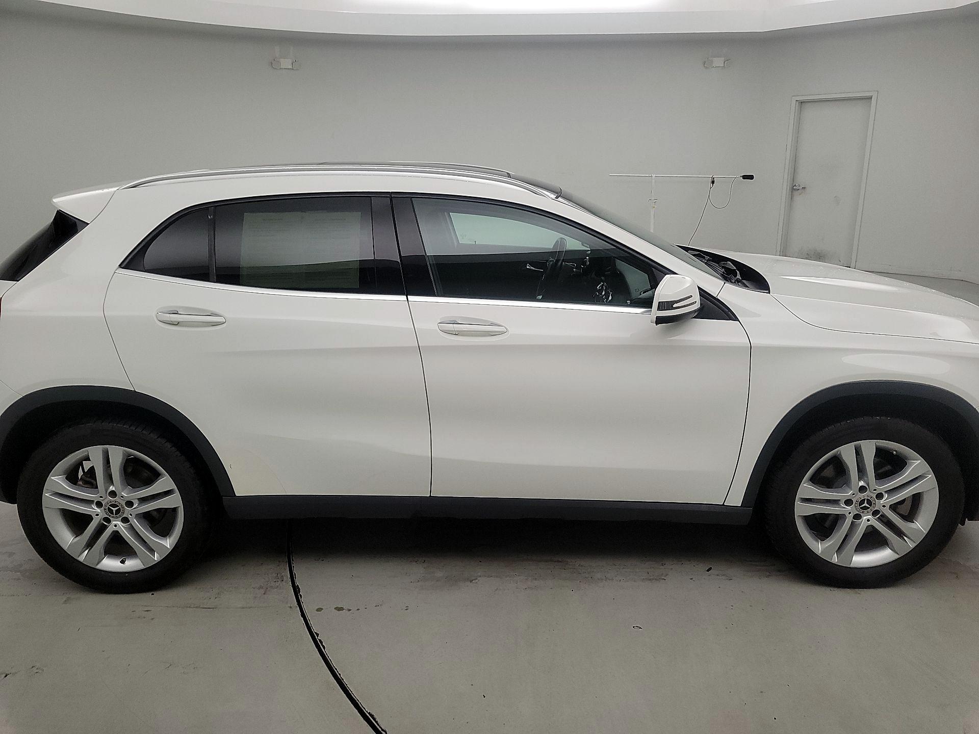 Thumbnail: 2019 Mercedes-Benz GLA - 4