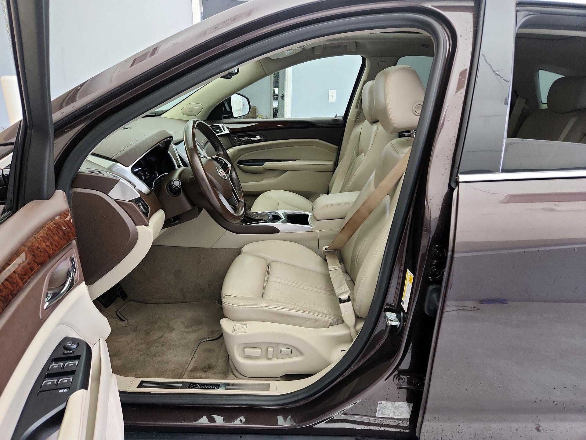 Thumbnail: 2016 Cadillac SRX - 11