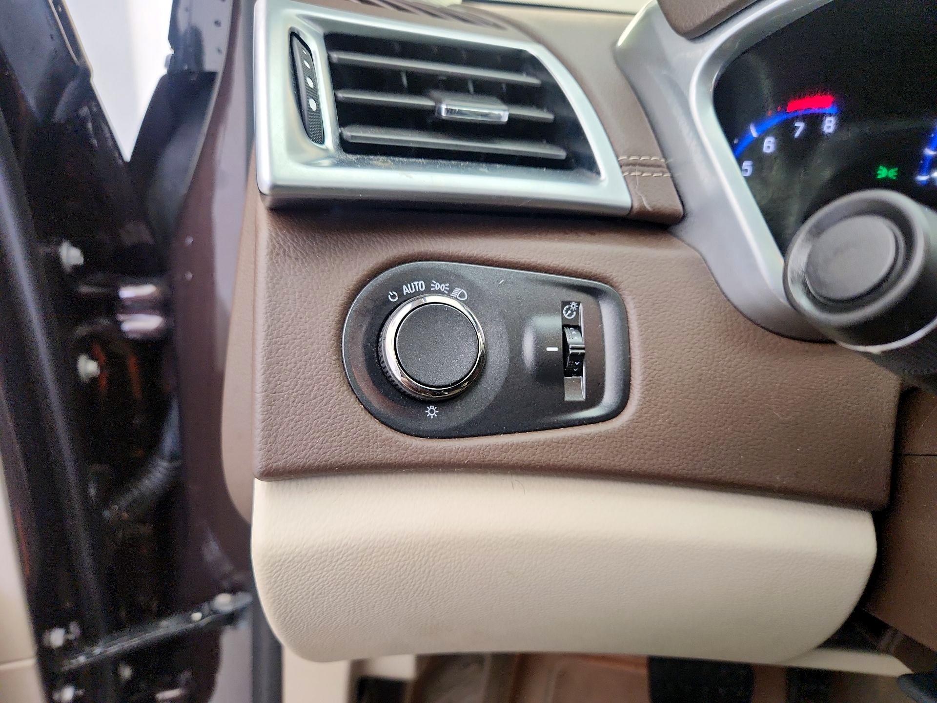 Thumbnail: 2016 Cadillac SRX - 13