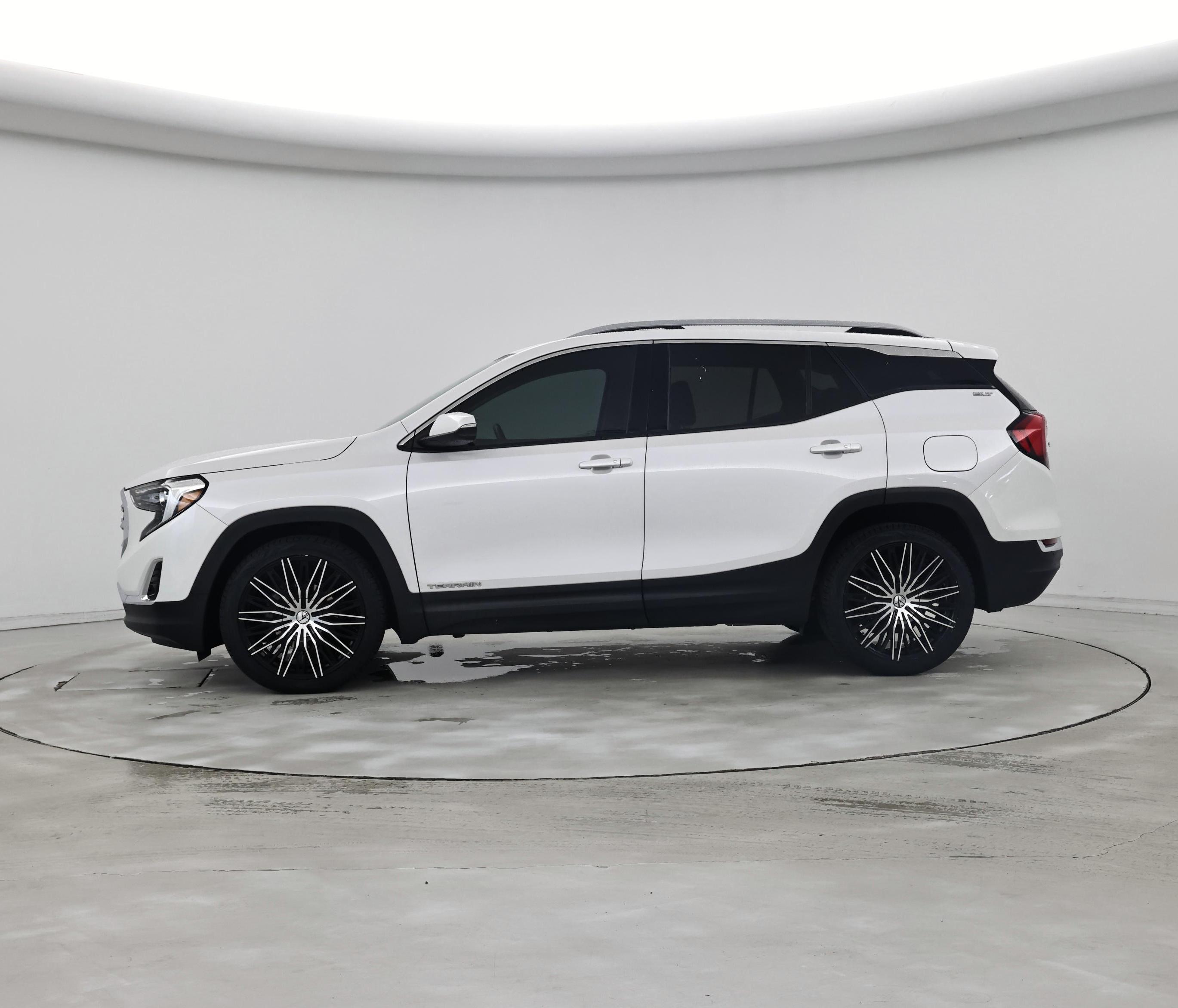 Thumbnail: 2021 GMC Terrain - 3