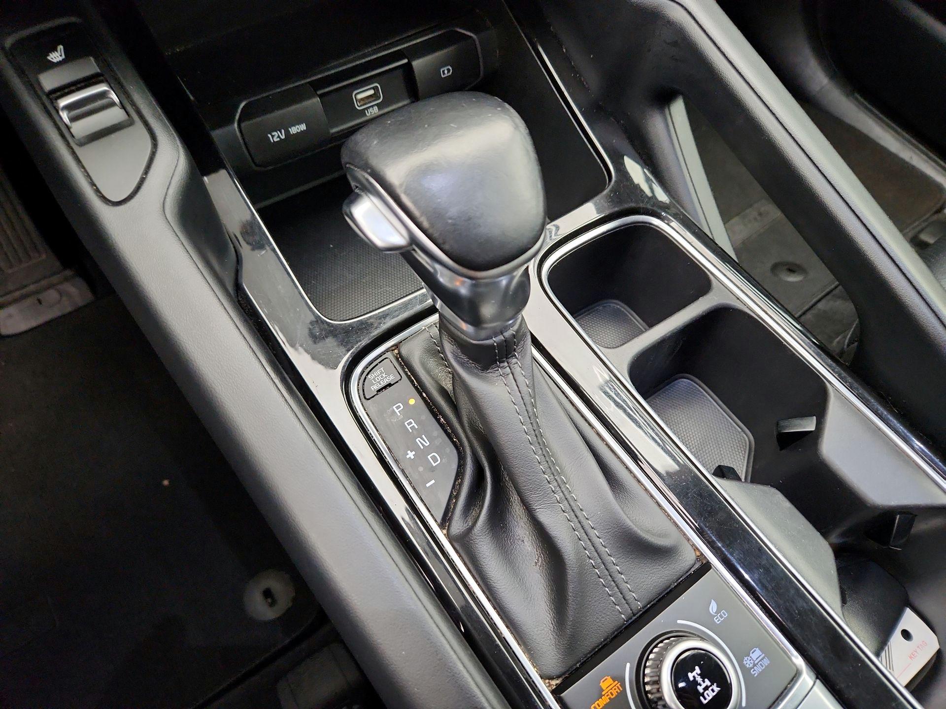 Thumbnail: 2020 Kia Telluride - 17