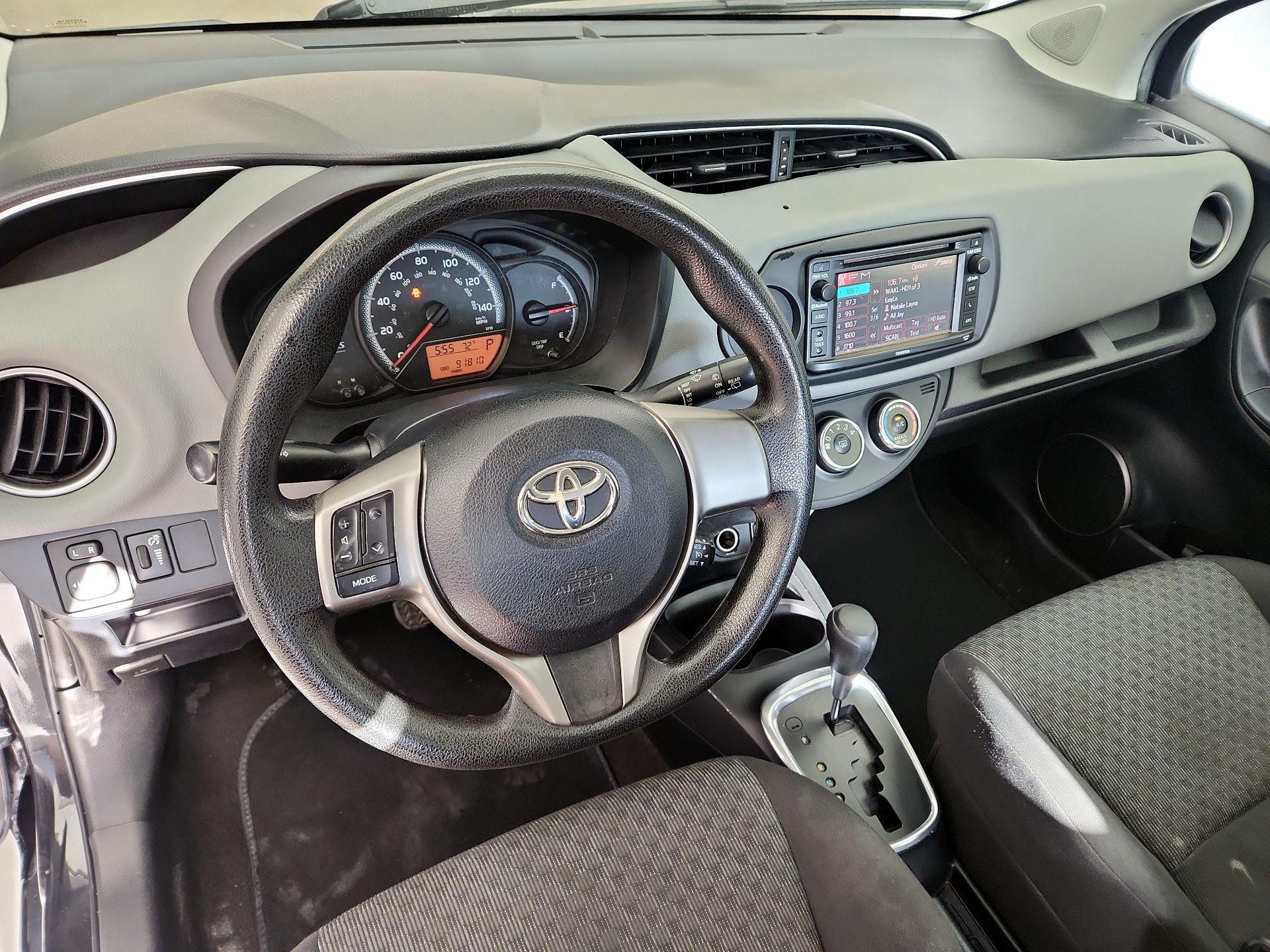 Thumbnail: 2015 Toyota Yaris - 9