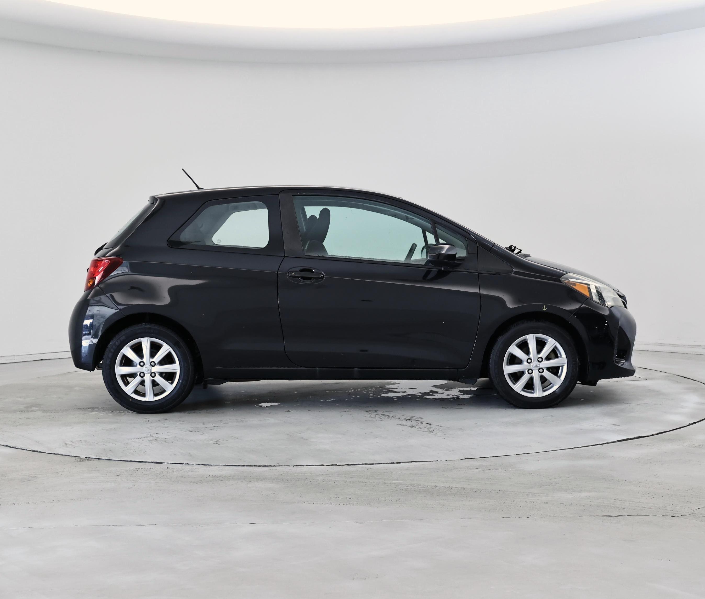 Thumbnail: 2015 Toyota Yaris - 7