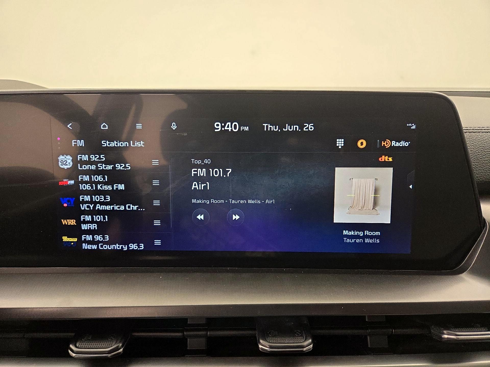 Thumbnail: 2024 Kia Telluride - 16