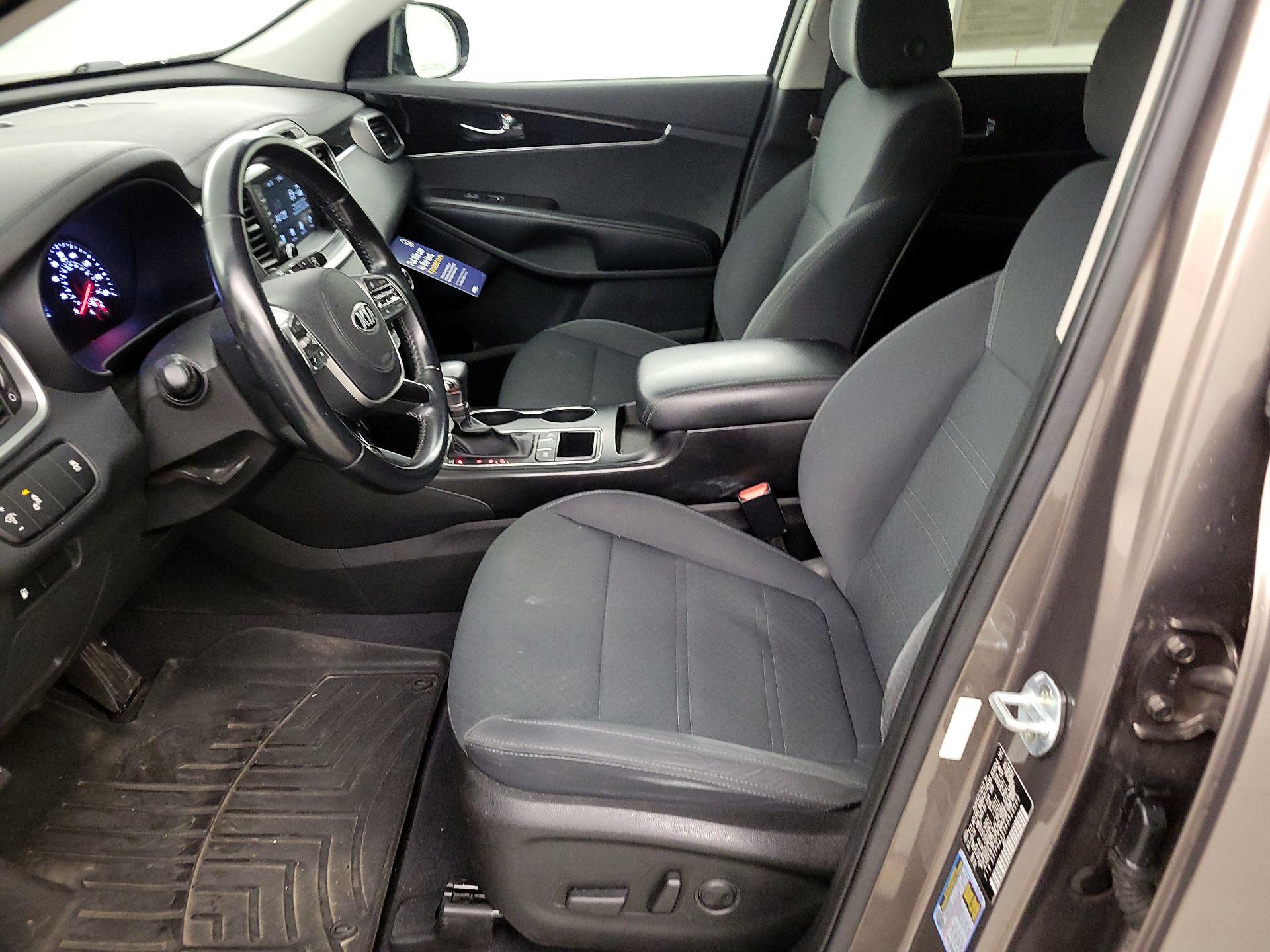 Thumbnail: 2019 Kia Sorento - 11