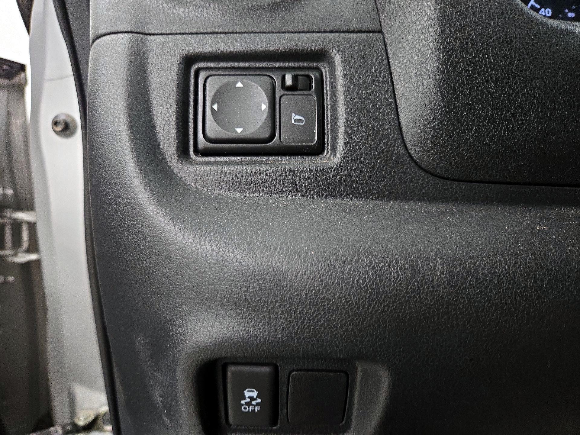 Thumbnail: 2019 Nissan Versa Note - 13