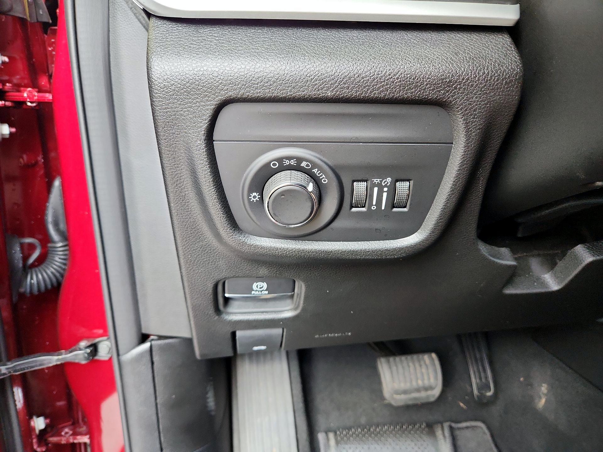 Thumbnail: 2024 Jeep Grand Cherokee - 13