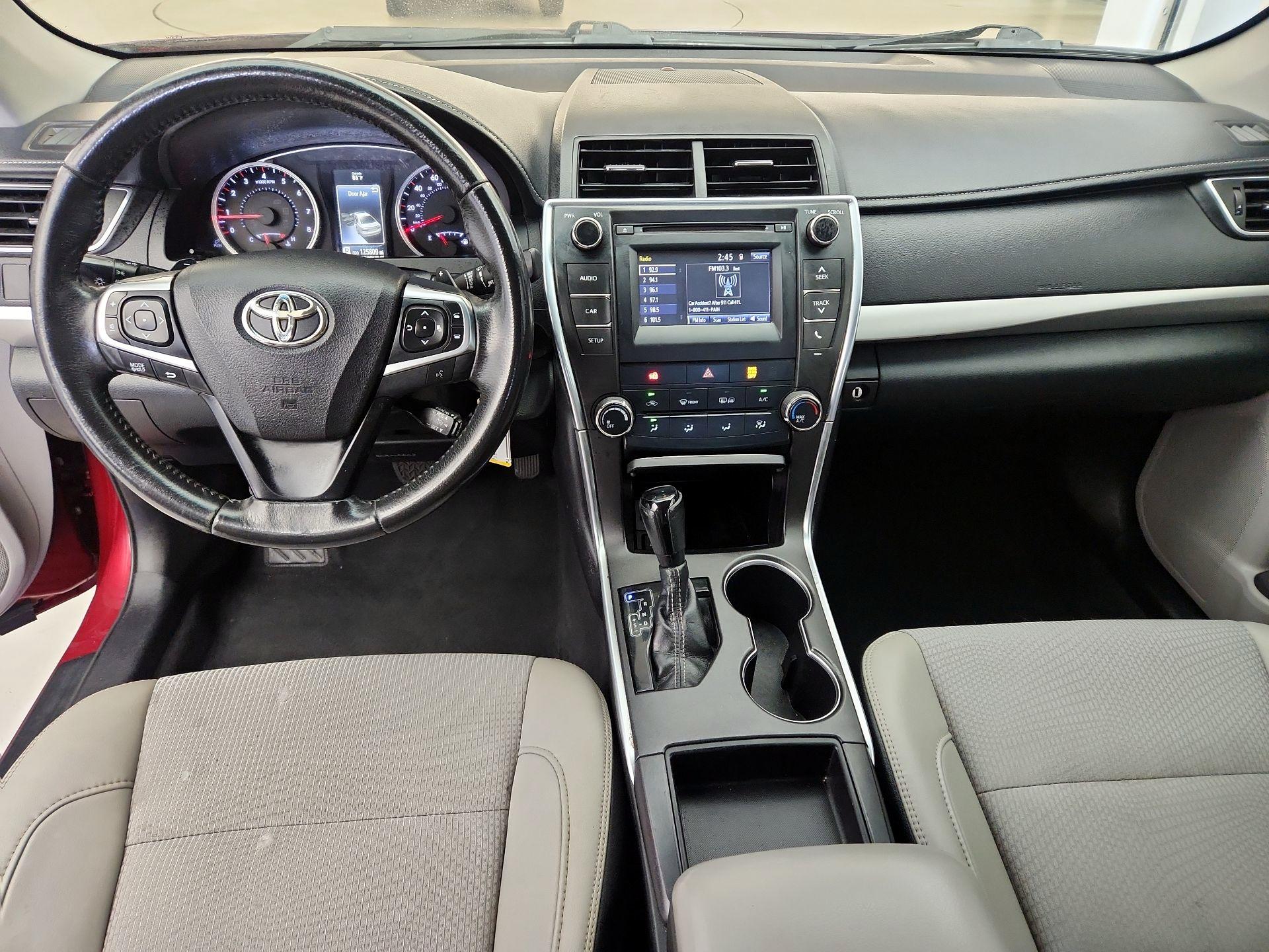 Thumbnail: 2017 Toyota Camry - 9