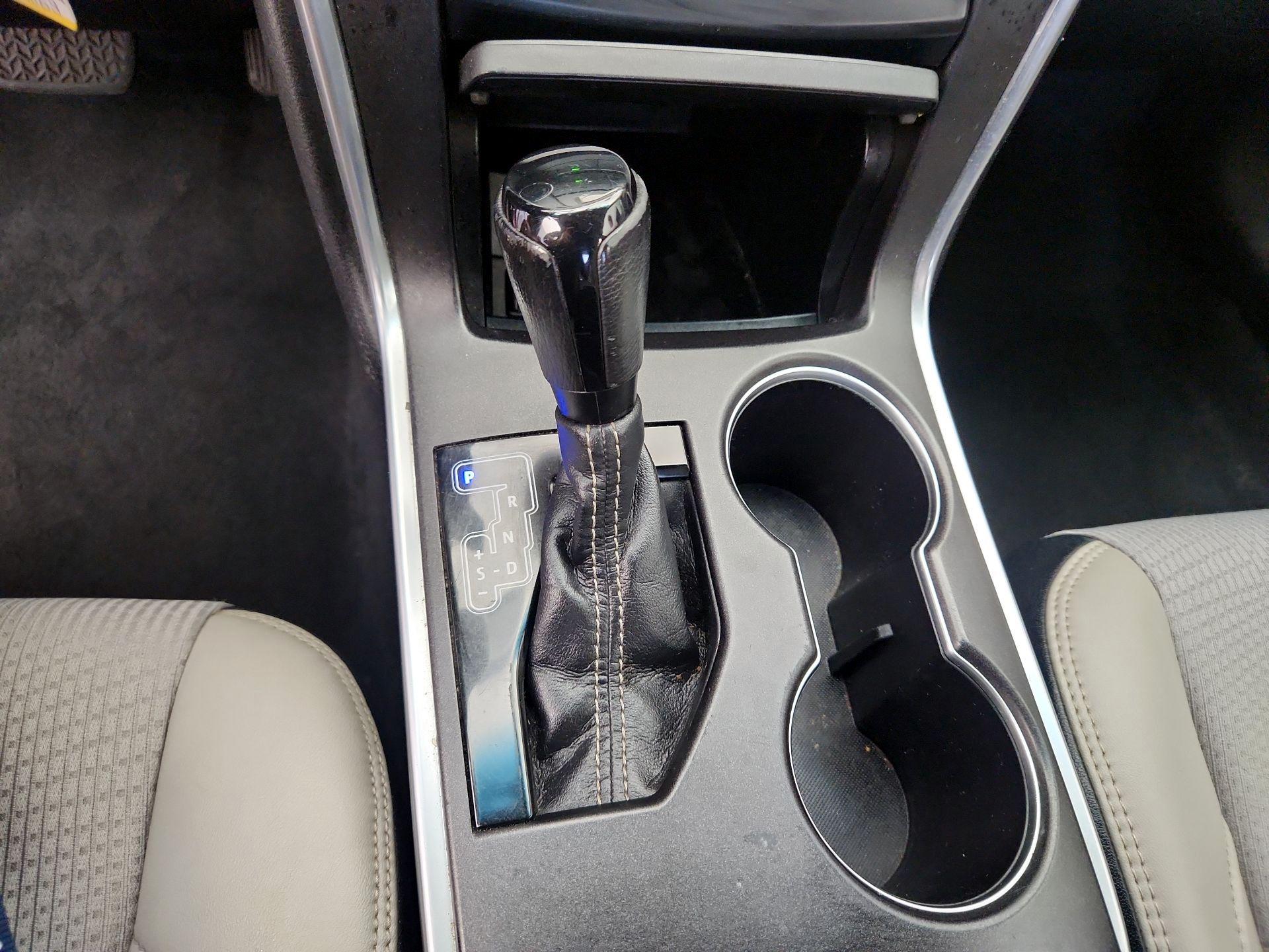 Thumbnail: 2017 Toyota Camry - 17