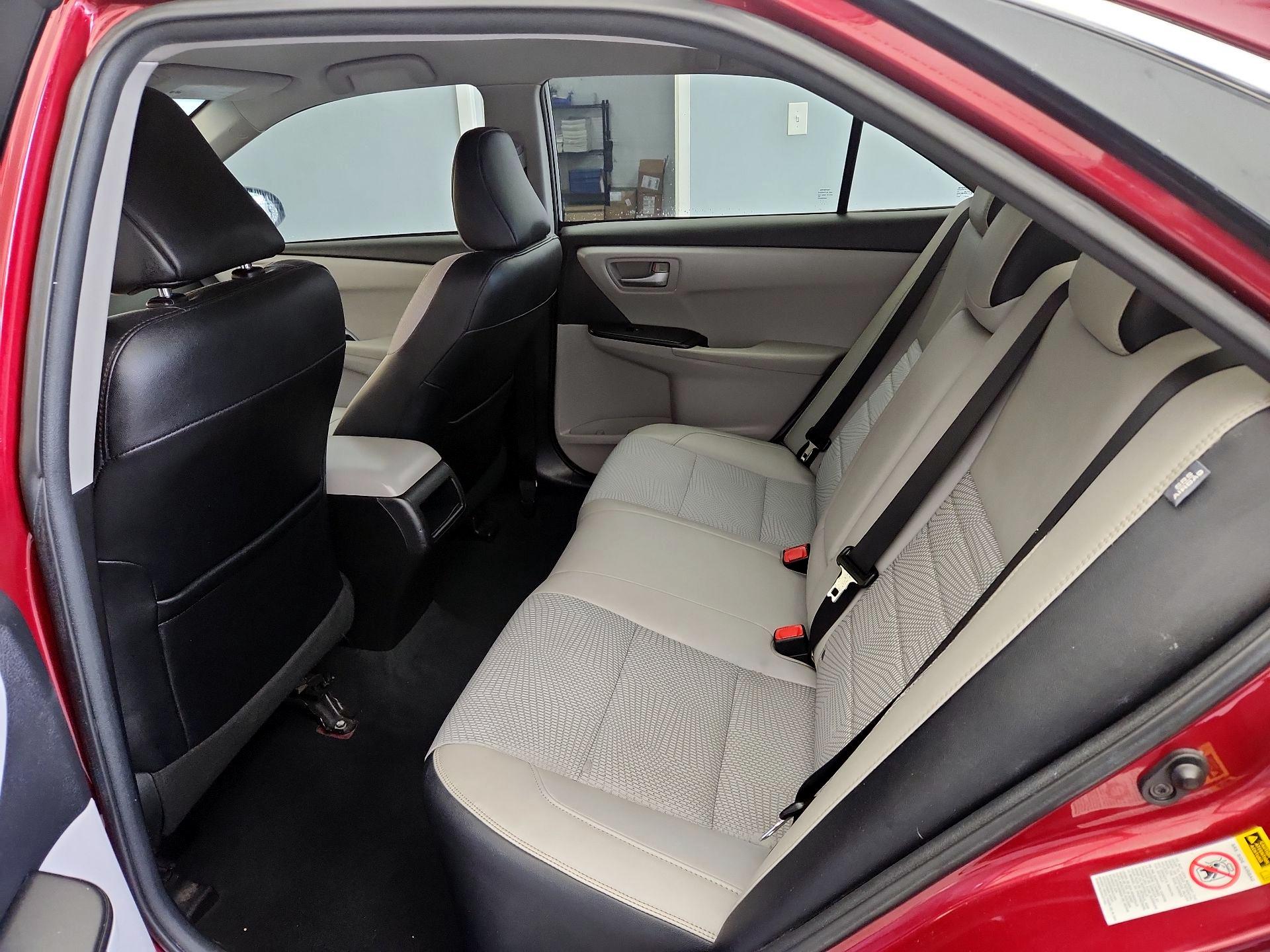 Thumbnail: 2017 Toyota Camry - 19