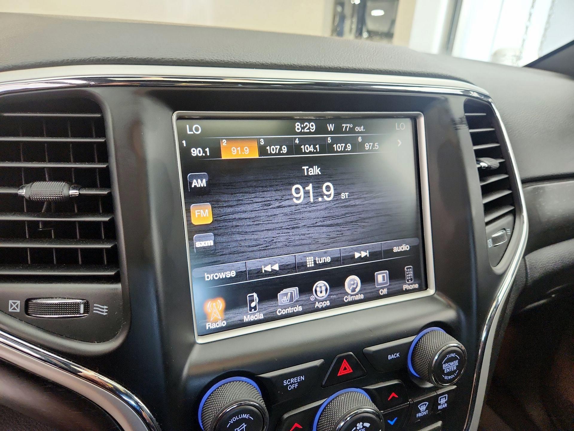 Thumbnail: 2015 Jeep Grand Cherokee - 15
