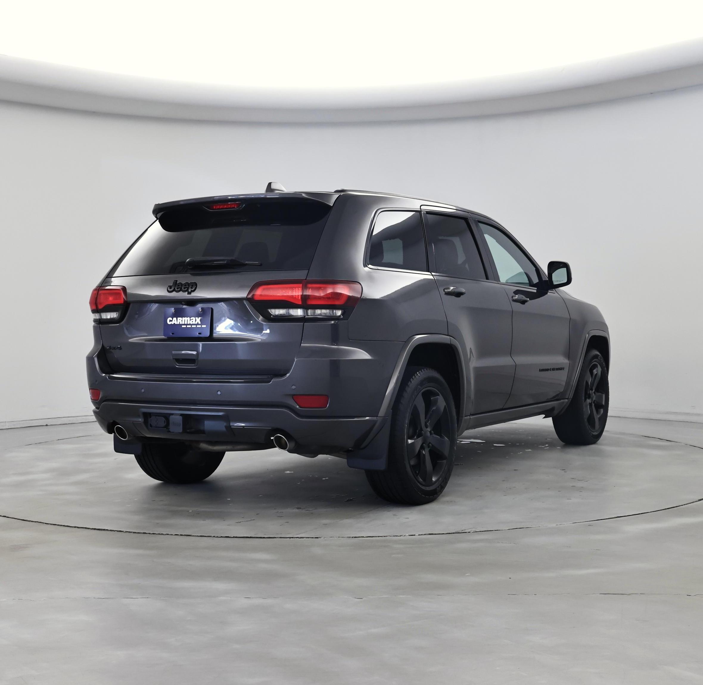 Thumbnail: 2015 Jeep Grand Cherokee - 8