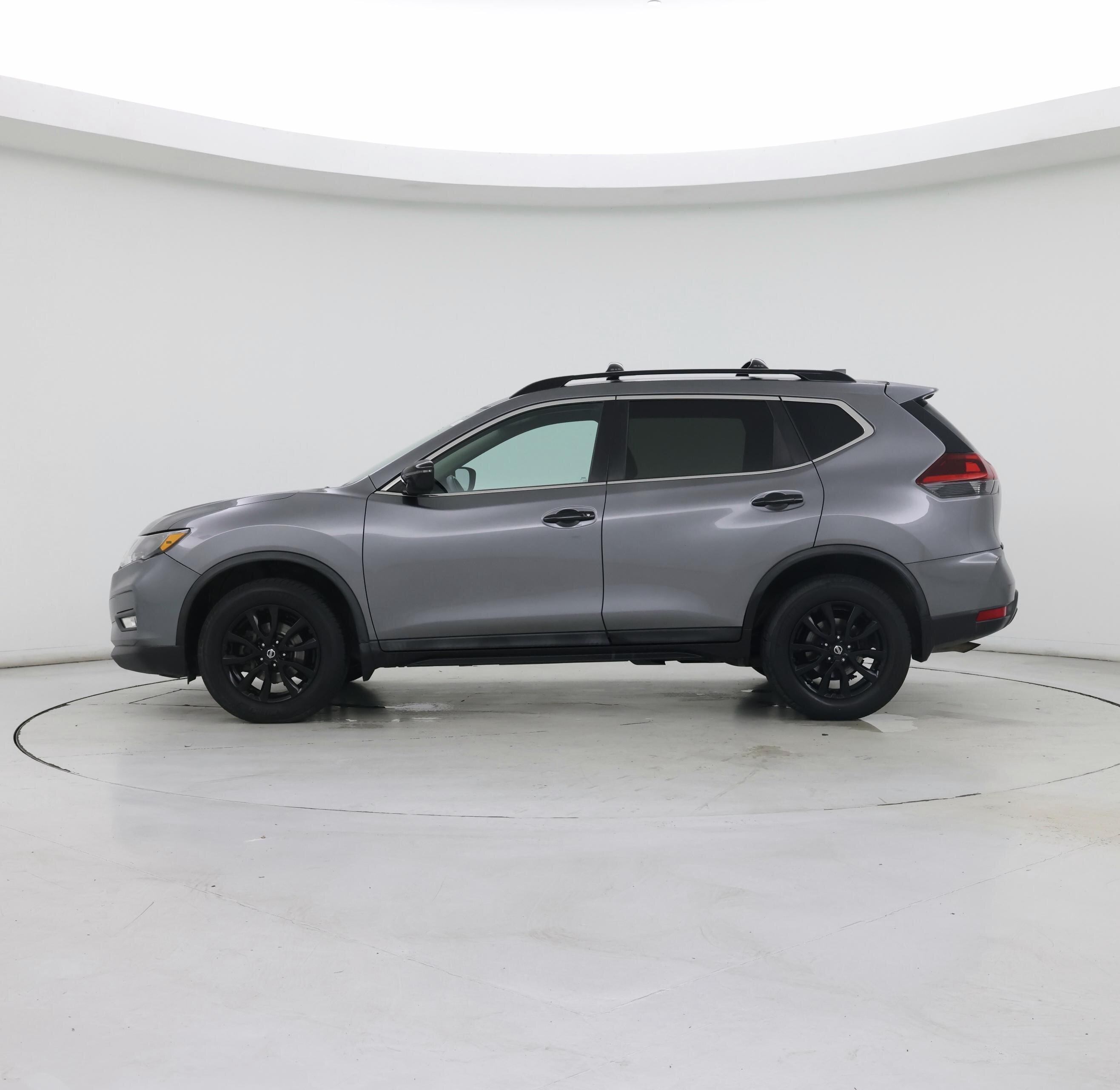 Thumbnail: 2018 Nissan Rogue - 3