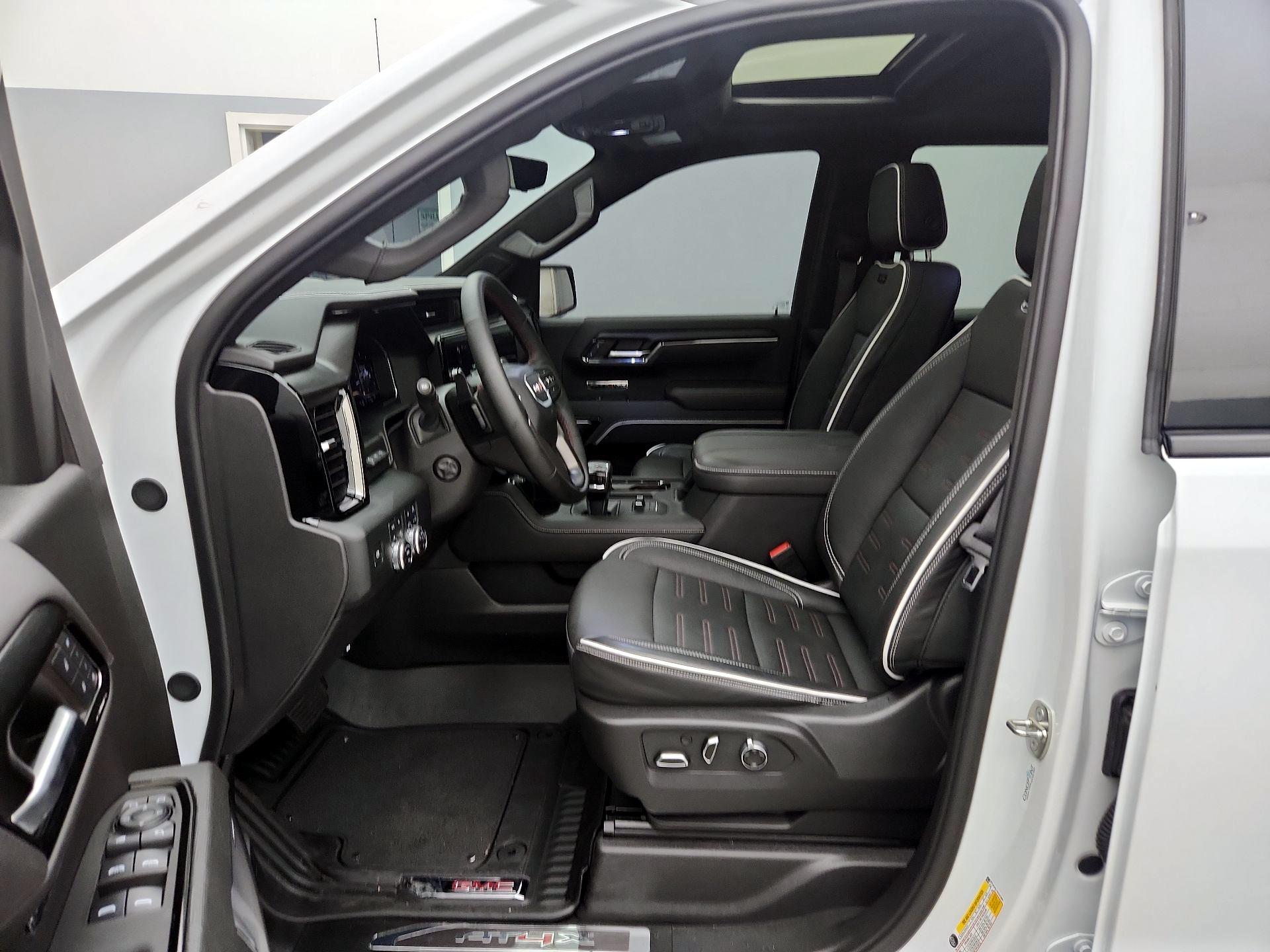 Thumbnail: 2024 GMC Sierra 1500 - 11