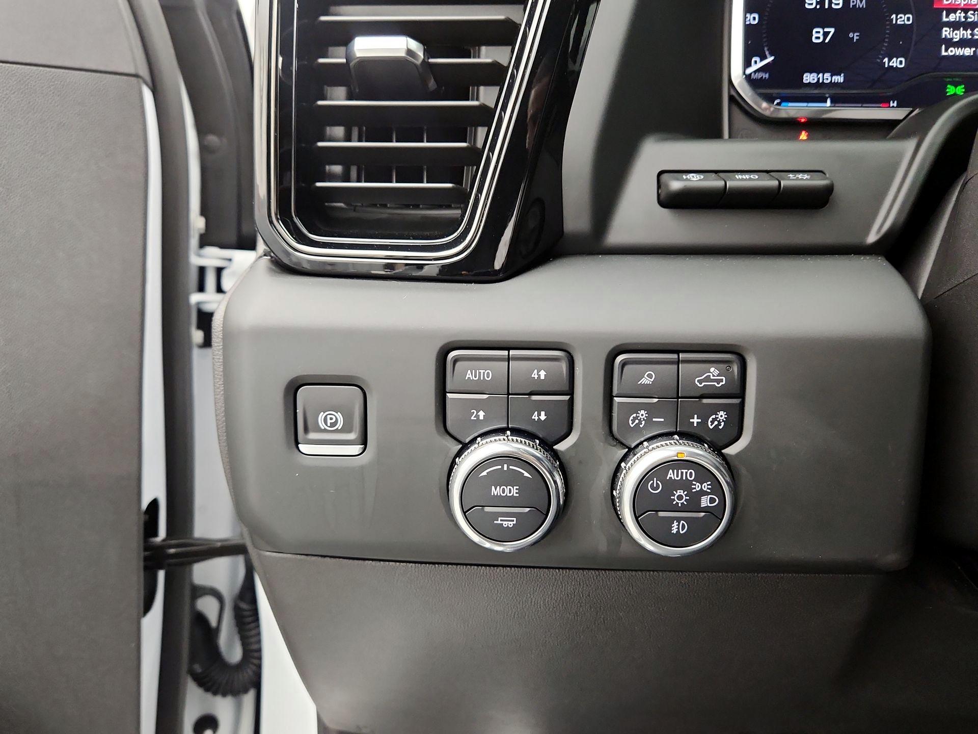 Thumbnail: 2024 GMC Sierra 1500 - 13