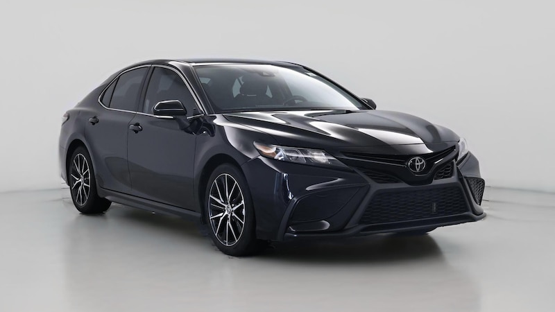 2024 Toyota Camry SE Hero Image