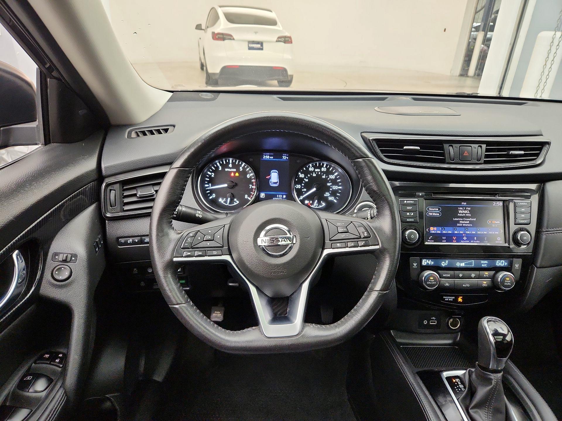 Thumbnail: 2018 Nissan Rogue - 10