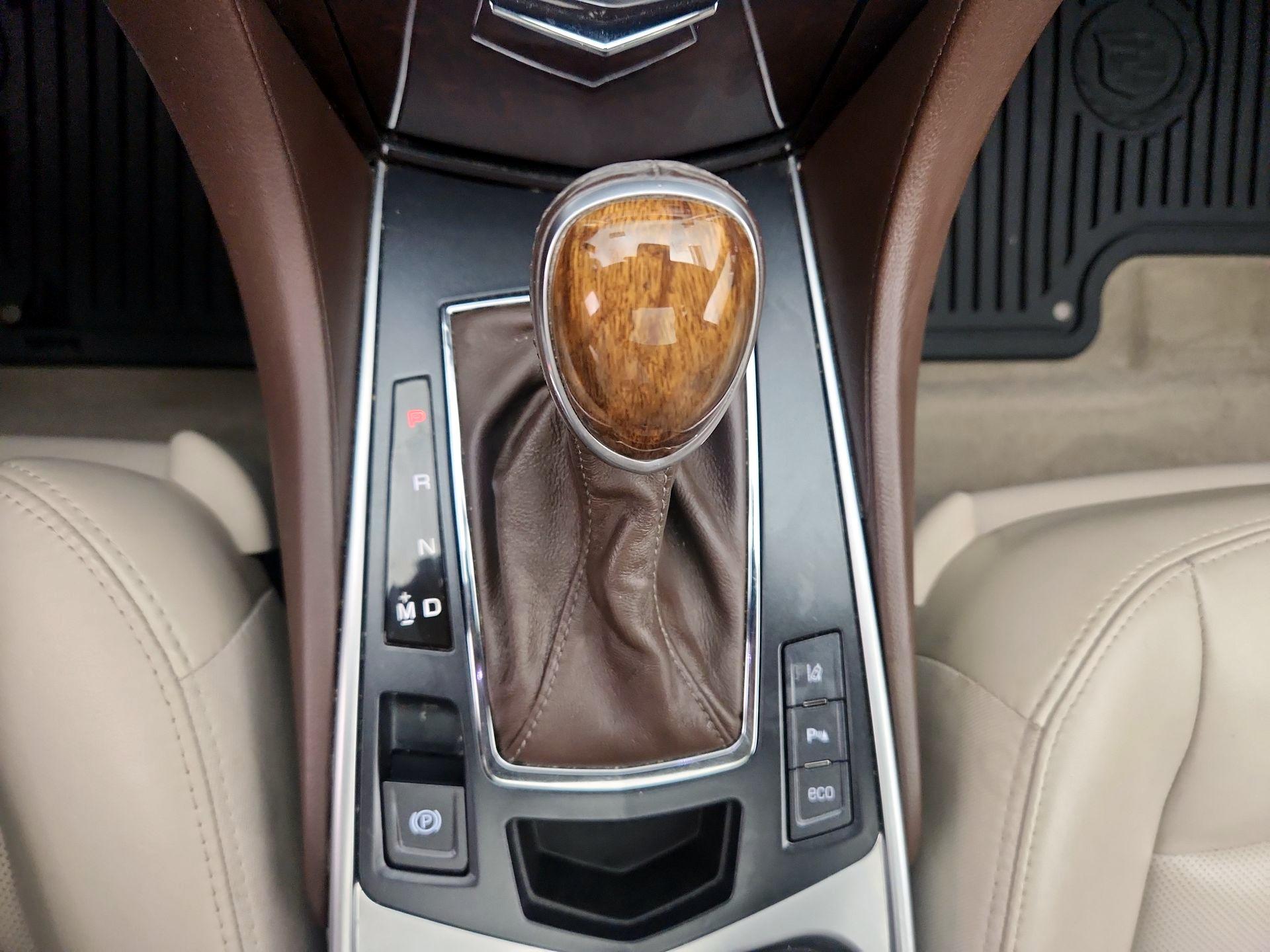 Thumbnail: 2014 Cadillac SRX - 18