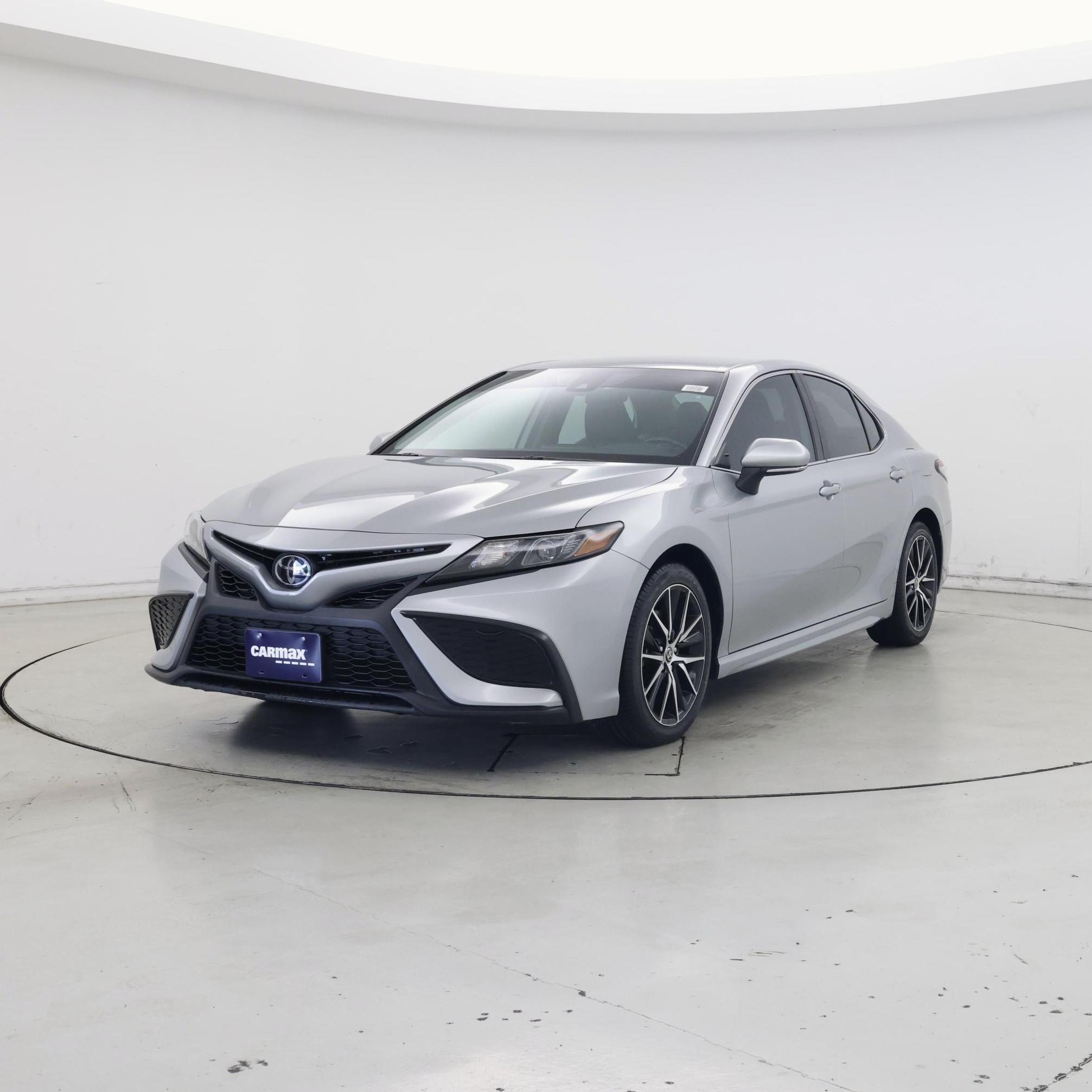 Thumbnail: 2022 Toyota Camry - 4