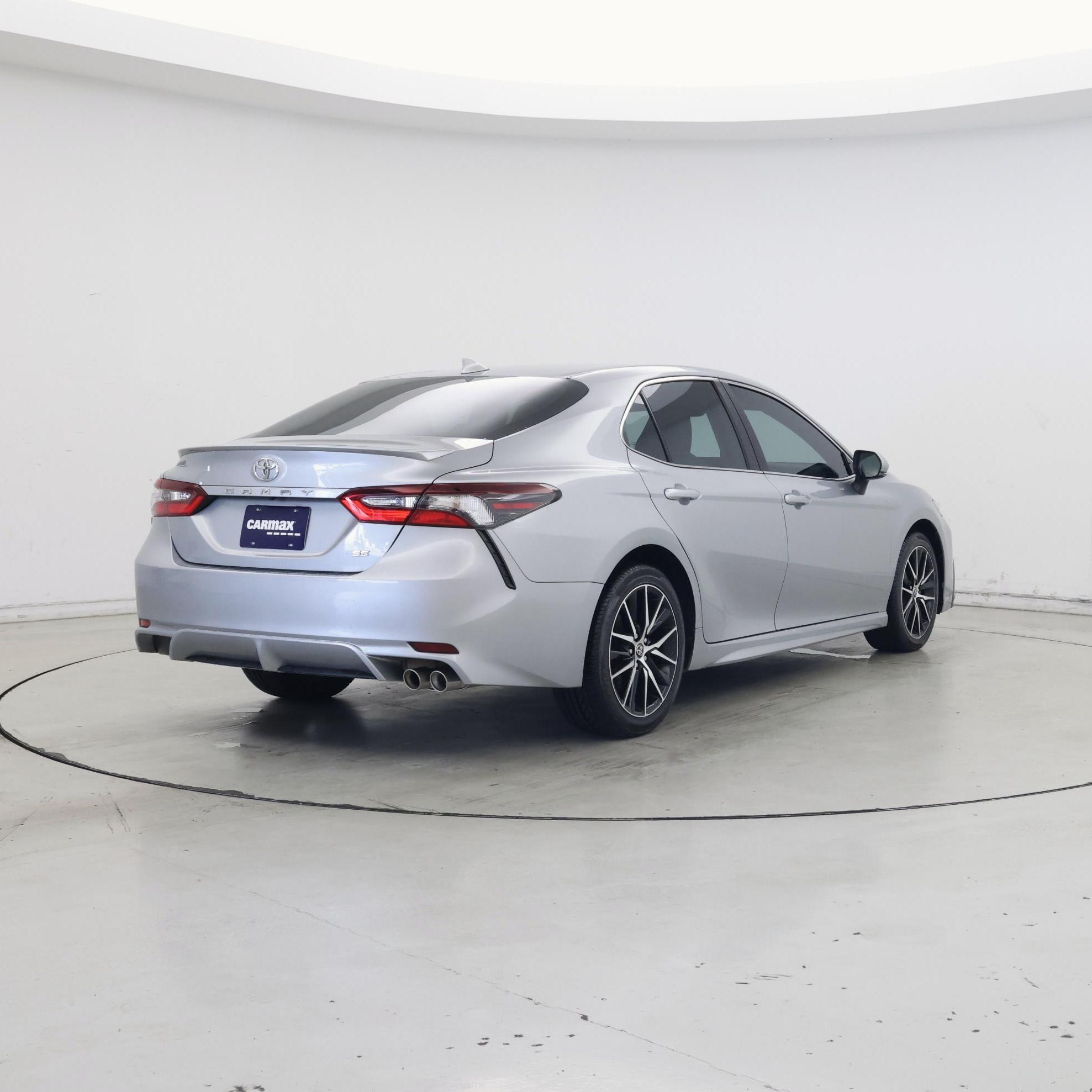 Thumbnail: 2022 Toyota Camry - 8