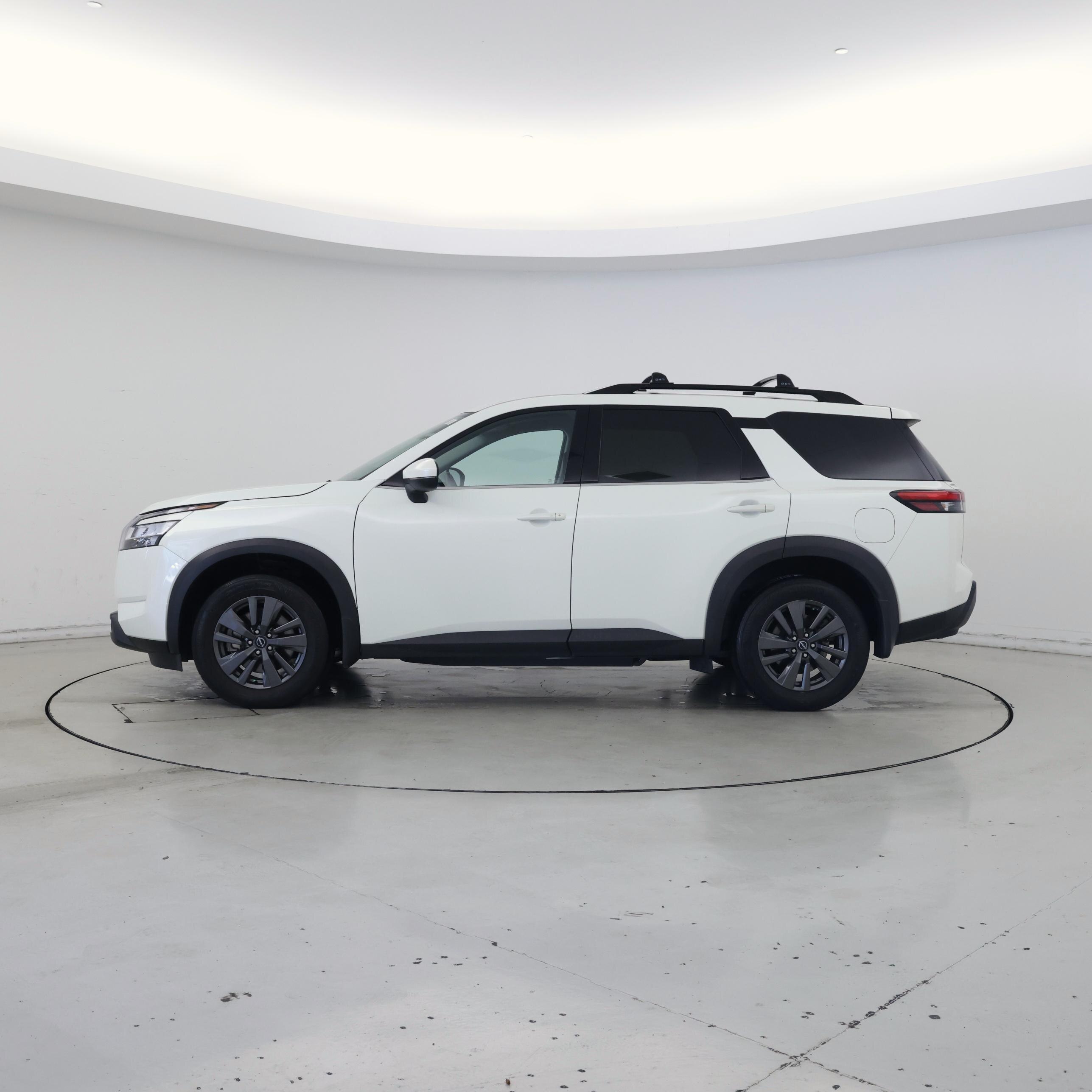Thumbnail: 2022 Nissan Pathfinder - 3