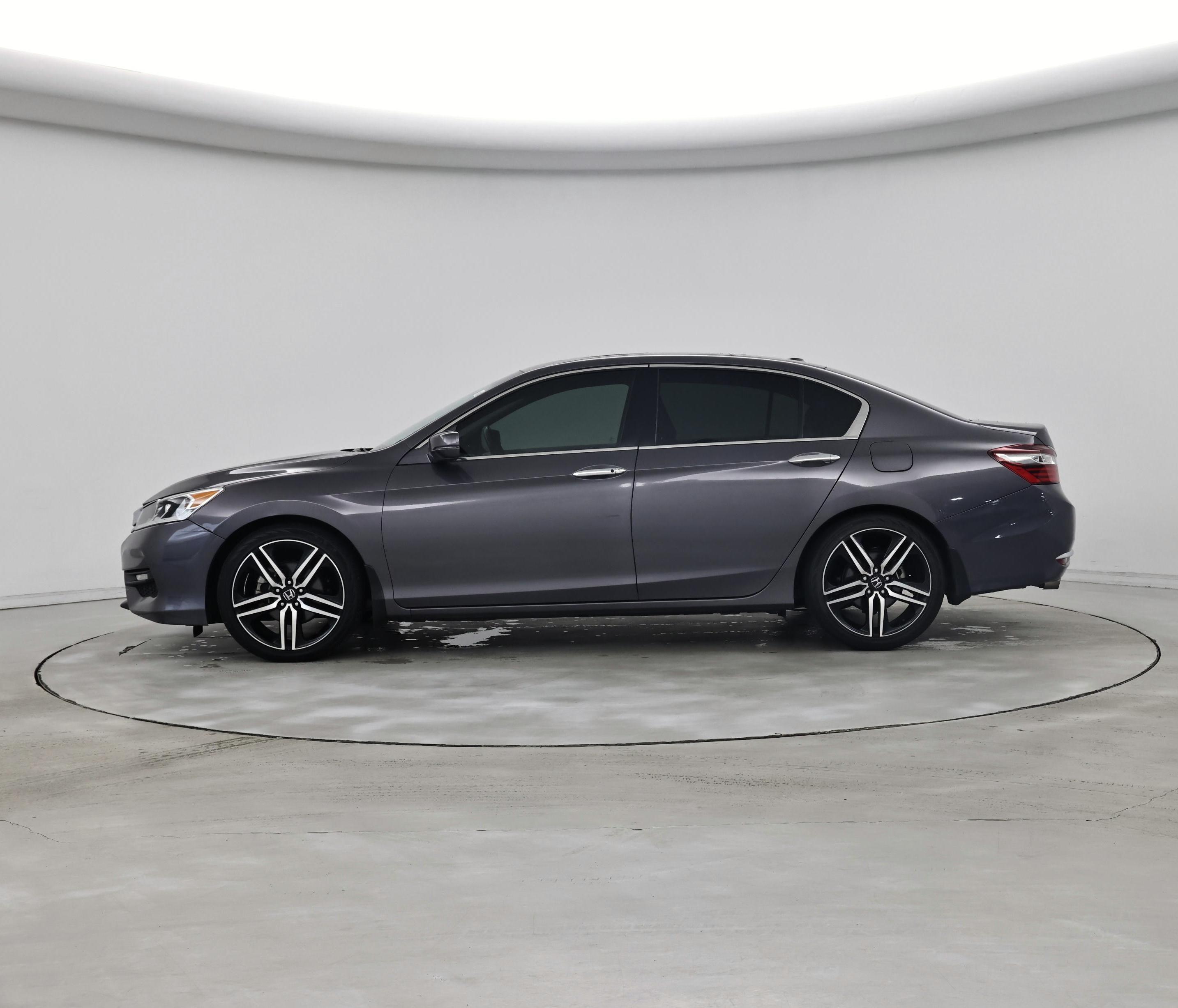 Thumbnail: 2017 Honda Accord - 3