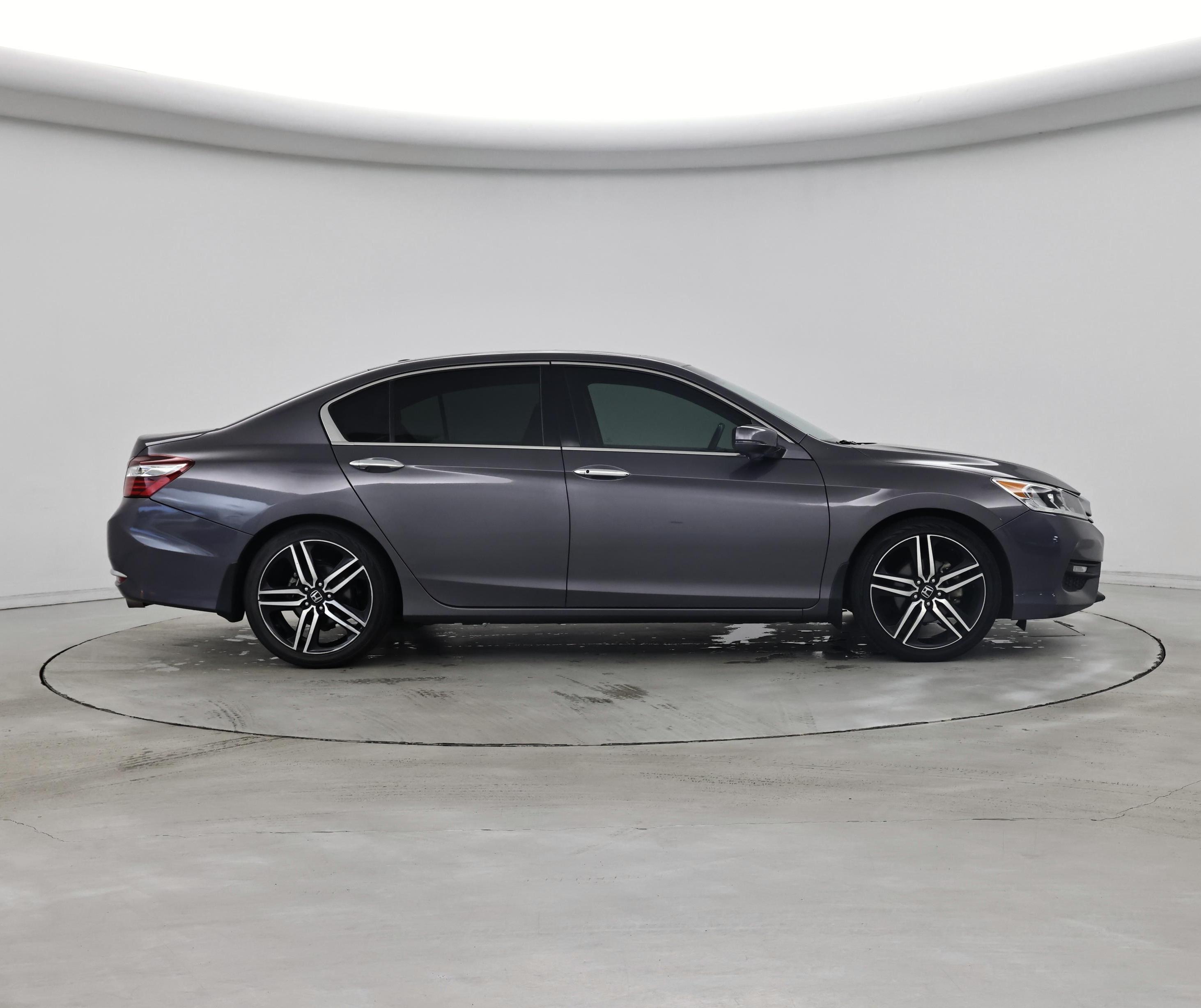 Thumbnail: 2017 Honda Accord - 7