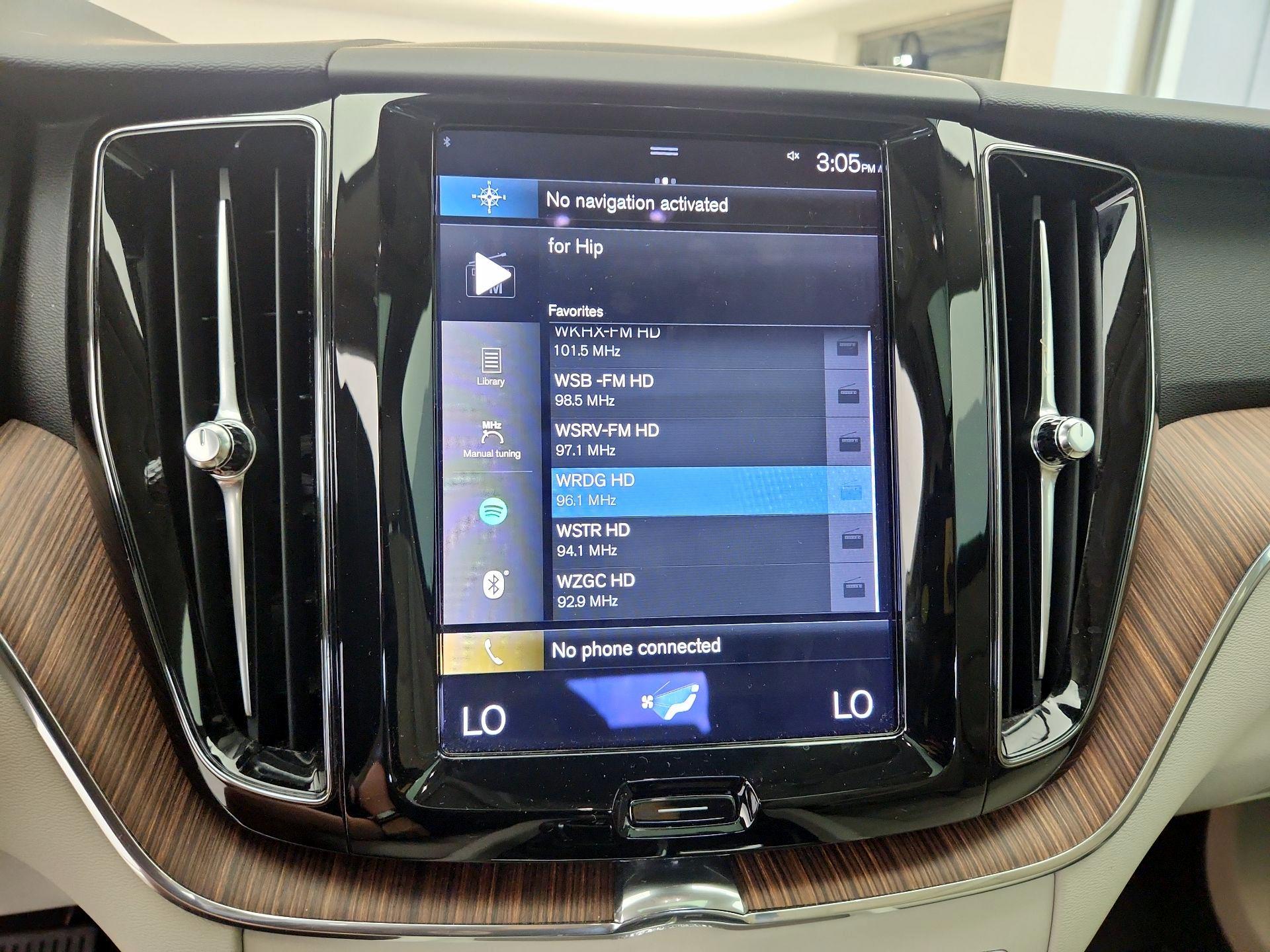 Thumbnail: 2021 Volvo XC60 - 15