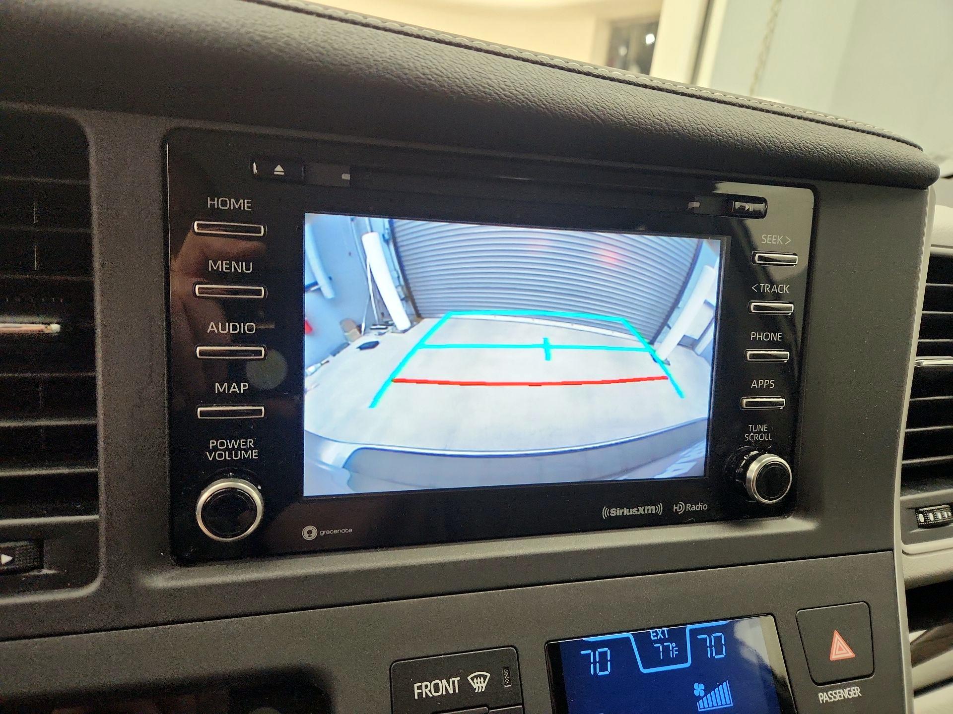 Thumbnail: 2020 Toyota Sienna - 15