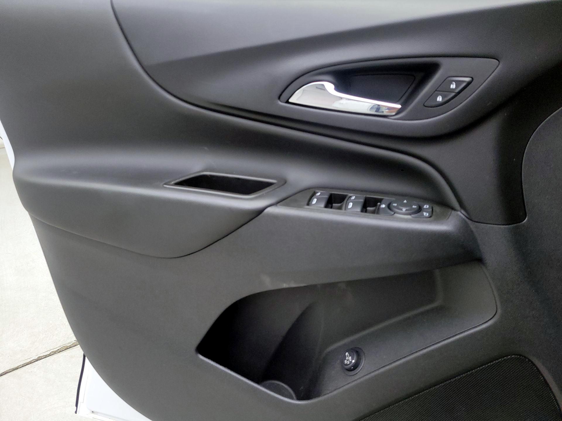 Thumbnail: 2021 Chevrolet Equinox - 12