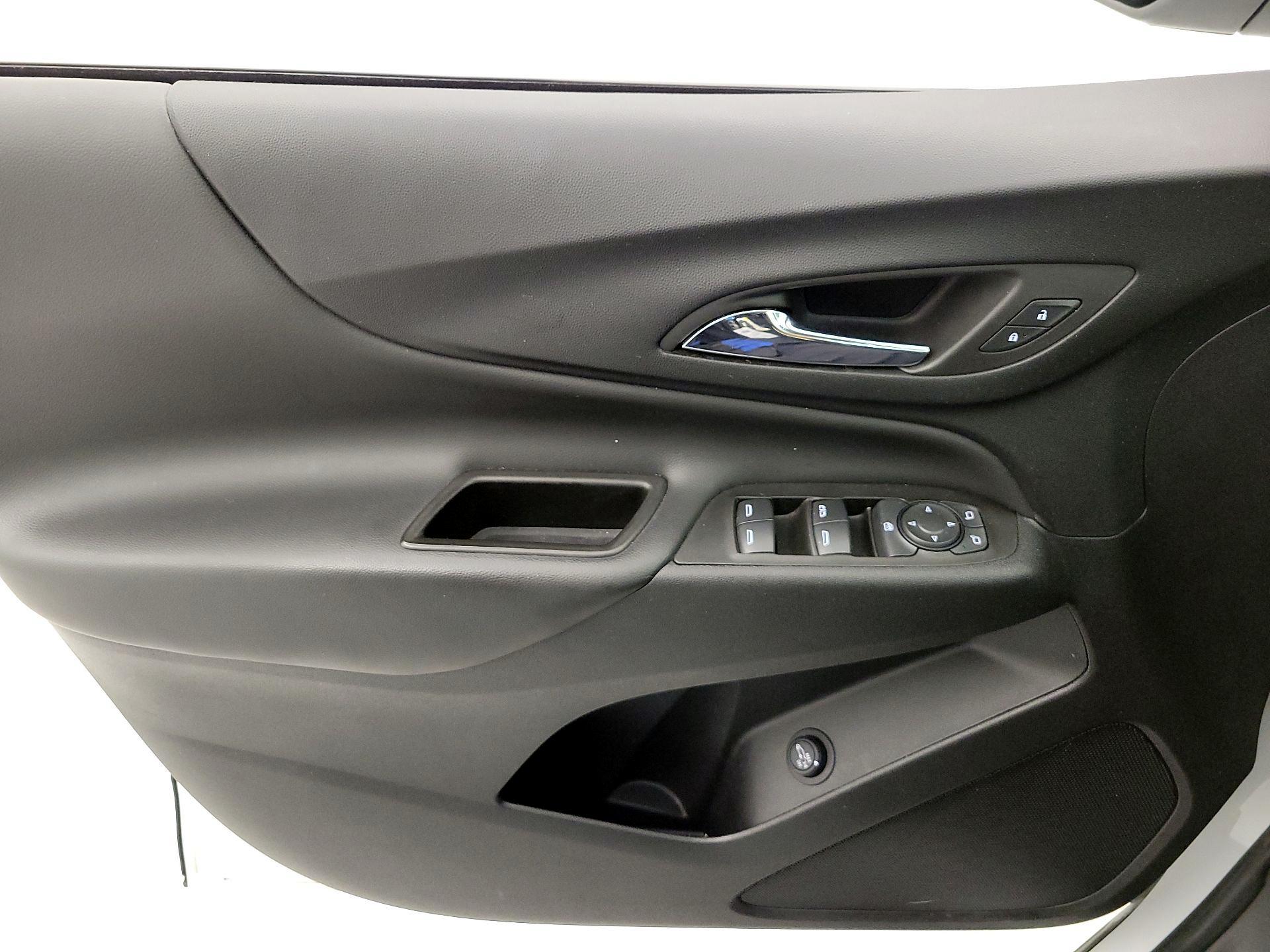 Thumbnail: 2022 Chevrolet Equinox - 12