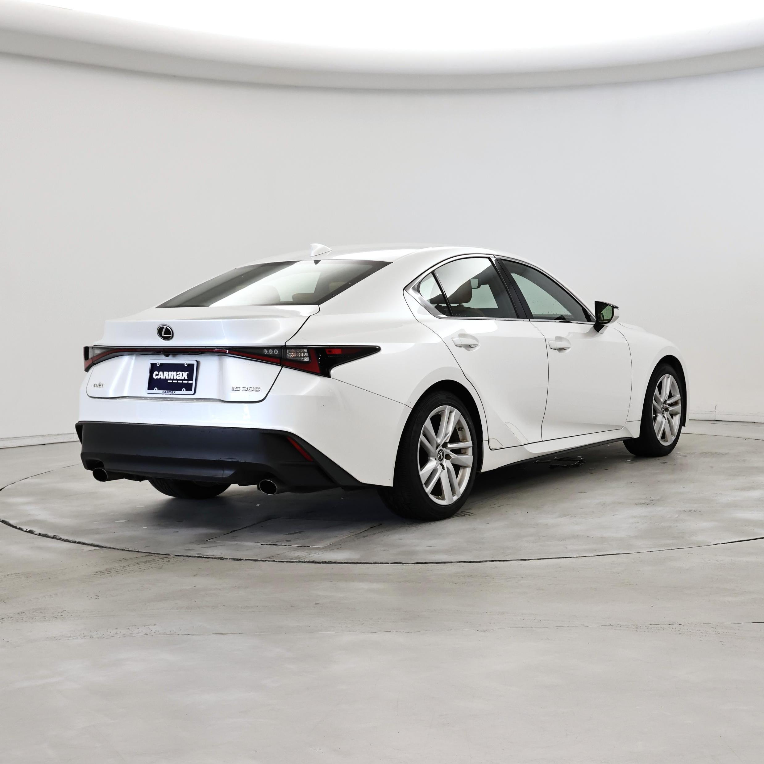 Thumbnail: 2021 Lexus IS - 8