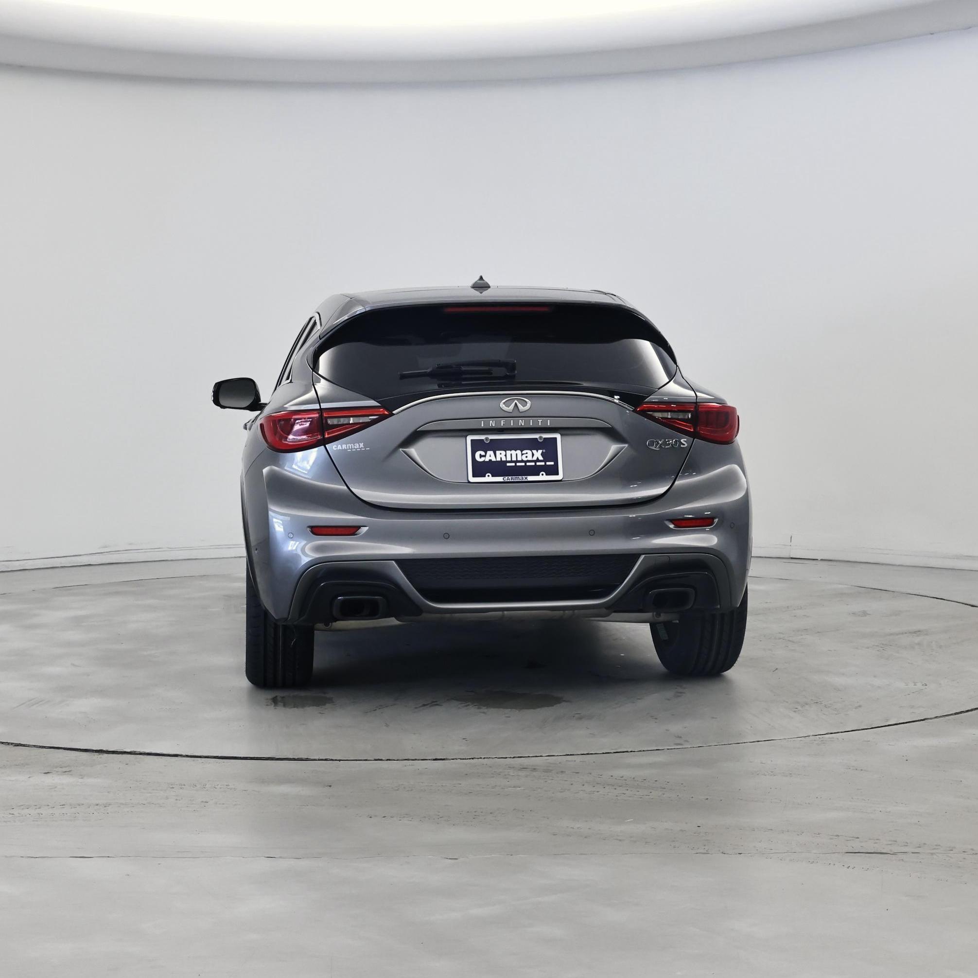 Thumbnail: 2017 INFINITI QX30 - 6