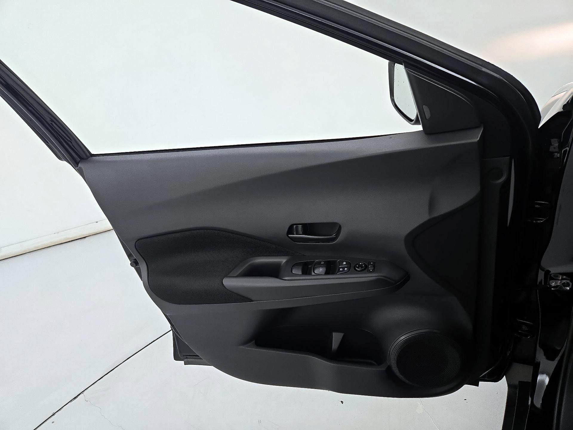 Thumbnail: 2024 Nissan Kicks - 12