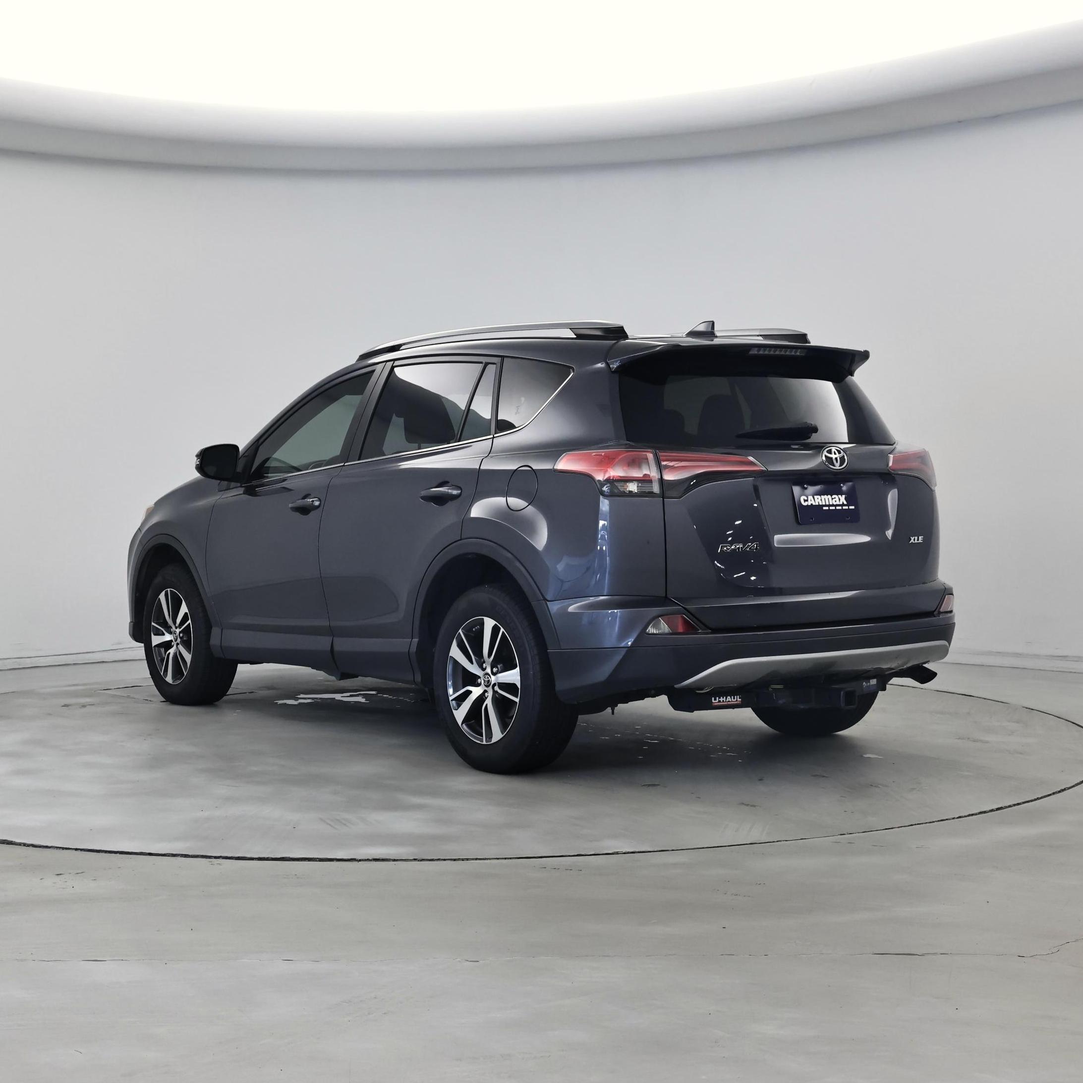 Thumbnail: 2018 Toyota RAV4 - 2