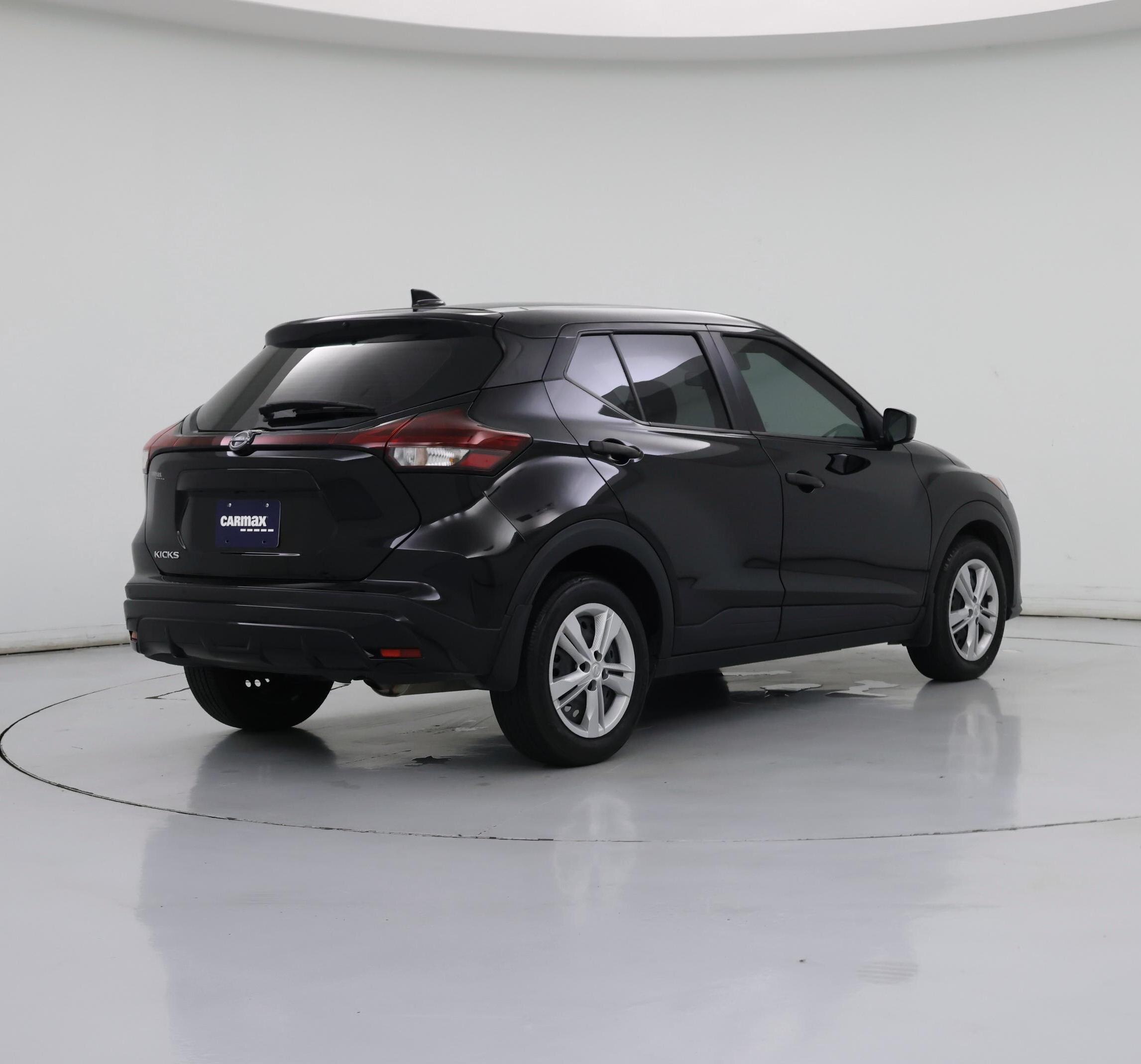 Thumbnail: 2024 Nissan Kicks - 8