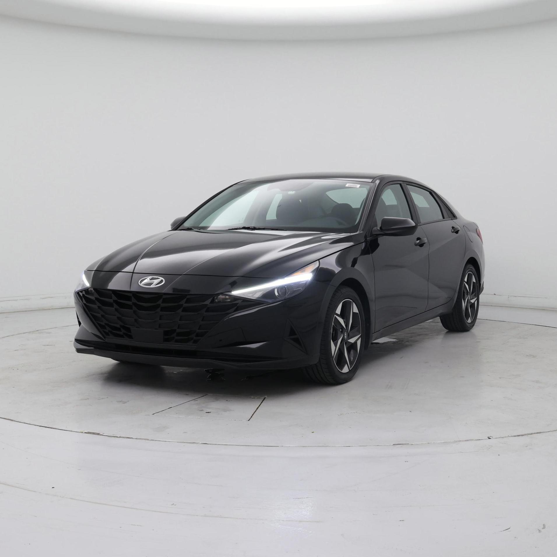 Thumbnail: 2023 Hyundai Elantra - 4