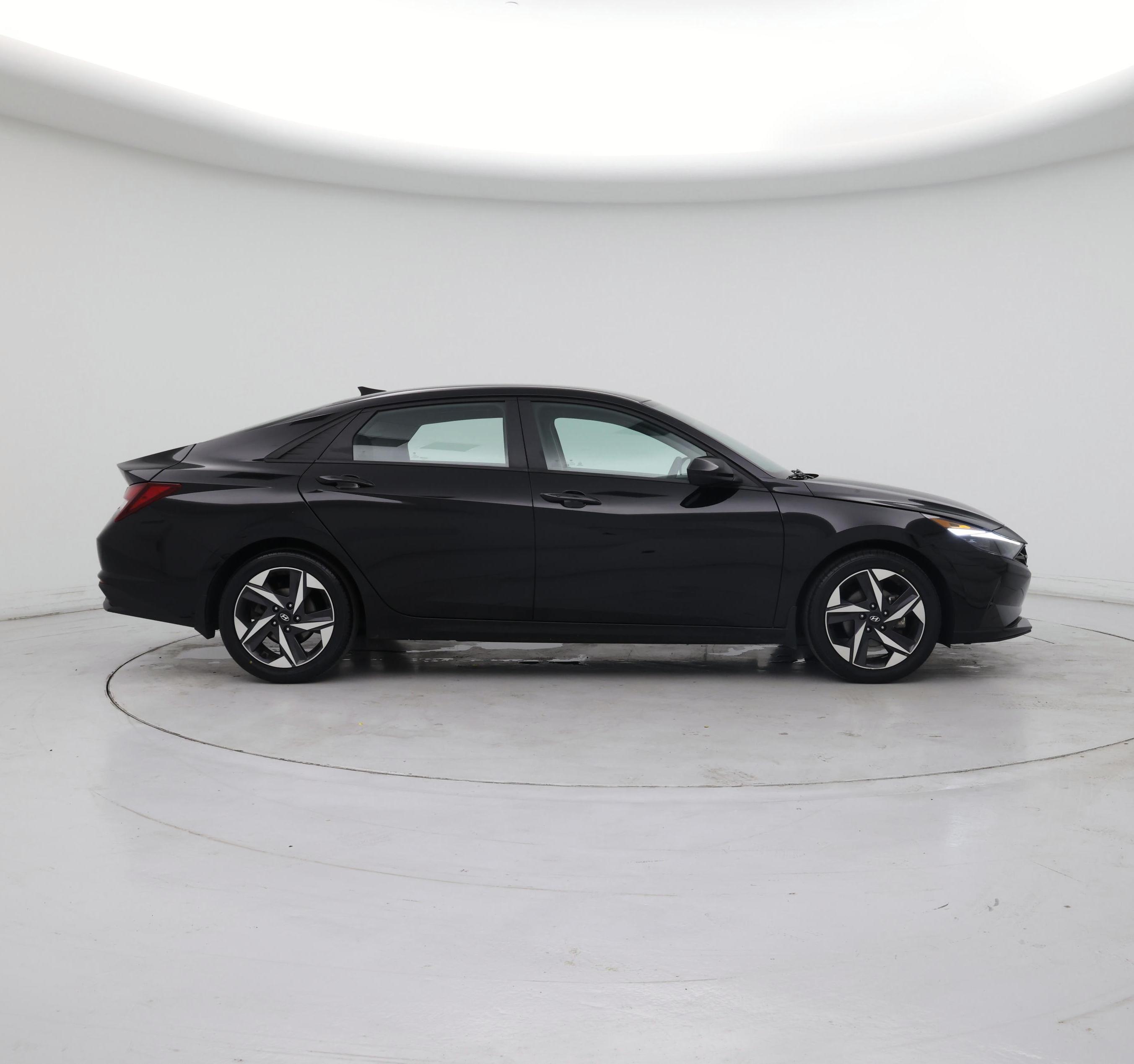 Thumbnail: 2023 Hyundai Elantra - 7
